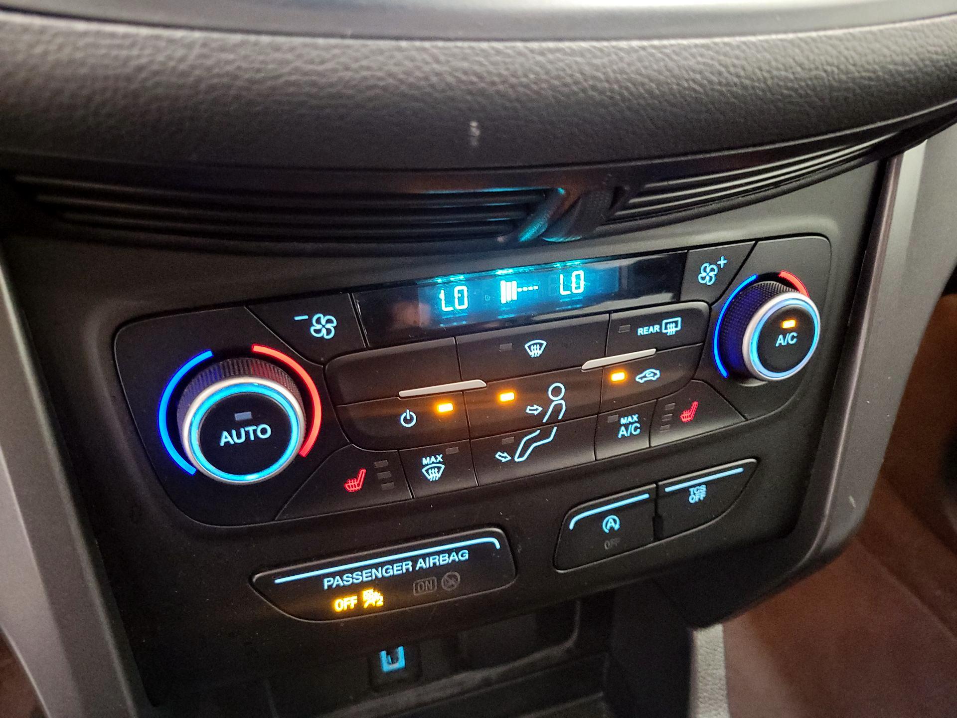 Thumbnail: 2019 Ford Escape - 15