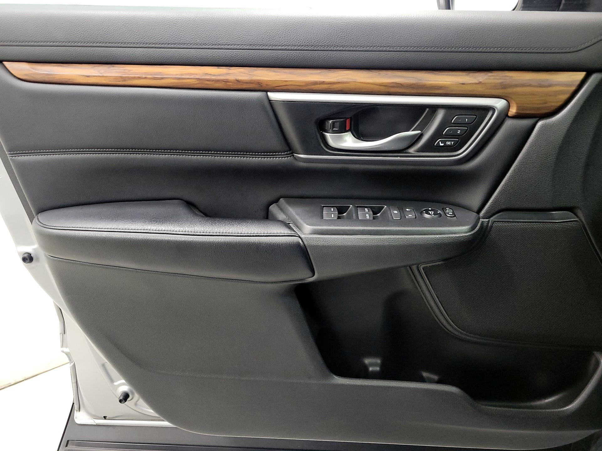 Thumbnail: 2017 Honda CR-V - 12