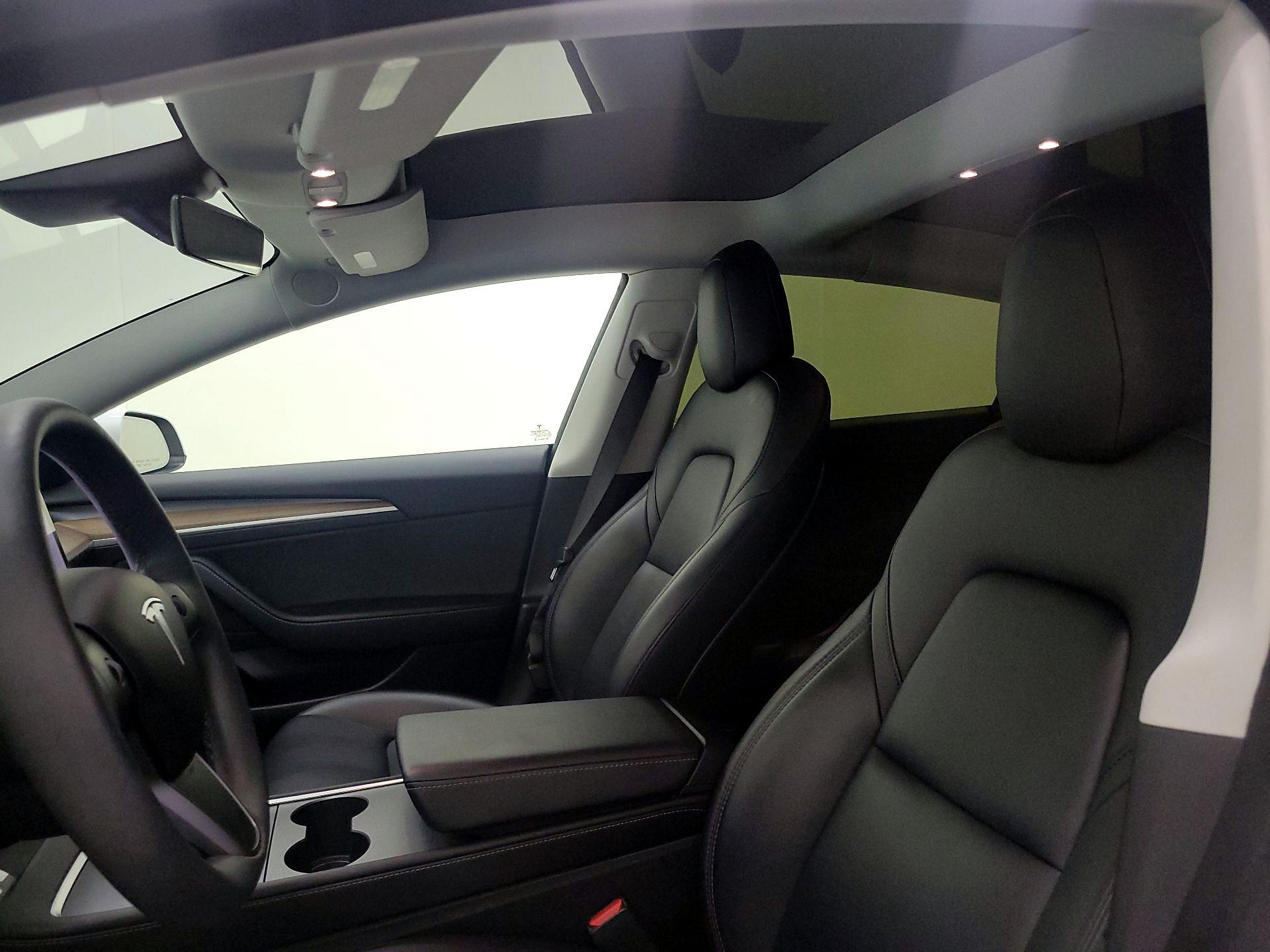 Thumbnail: 2021 Tesla Model 3 - 16