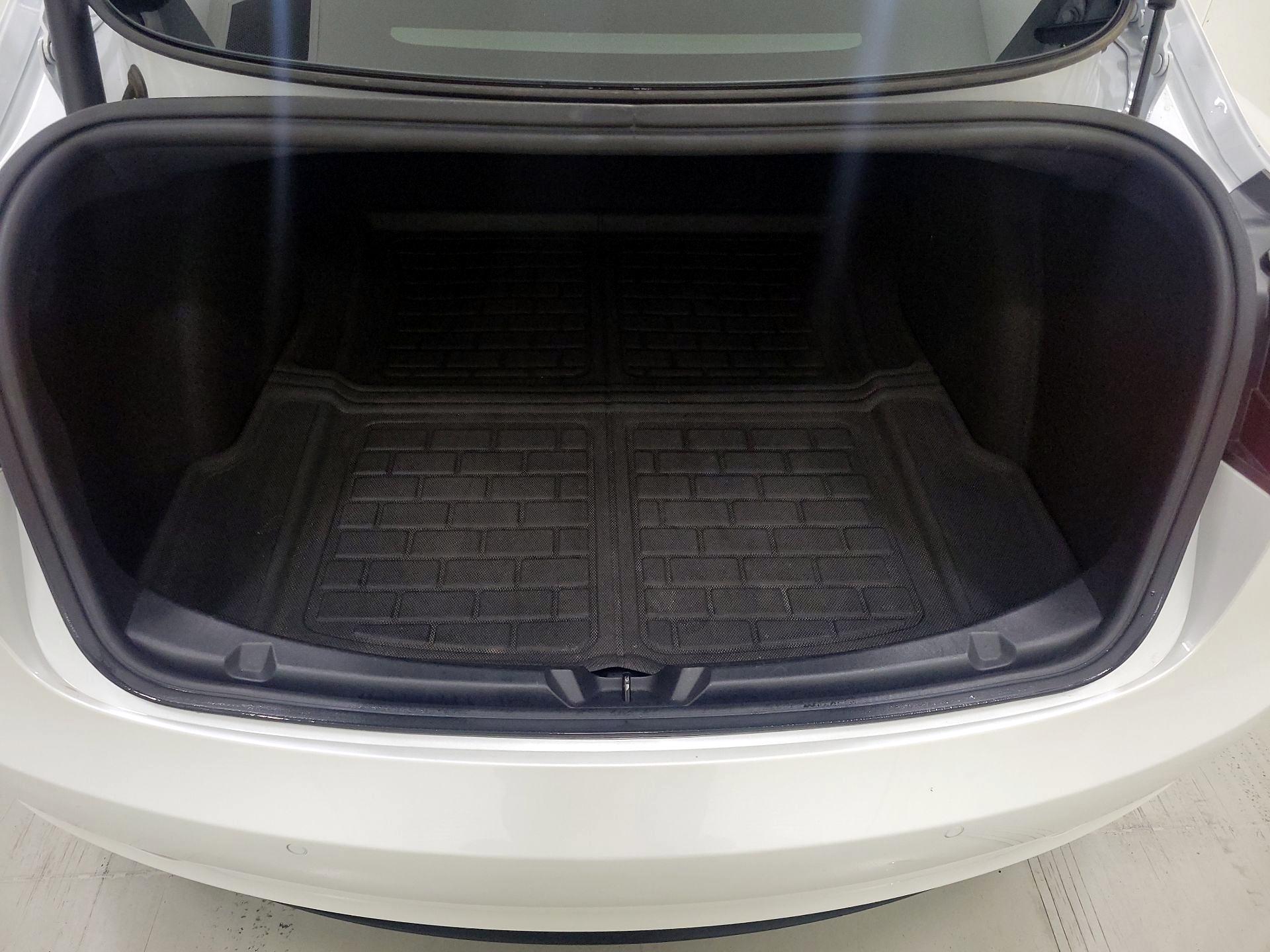 Thumbnail: 2021 Tesla Model 3 - 18
