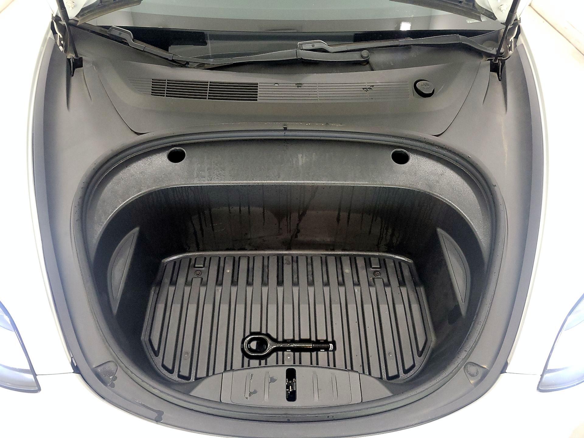 Thumbnail: 2021 Tesla Model 3 - 19