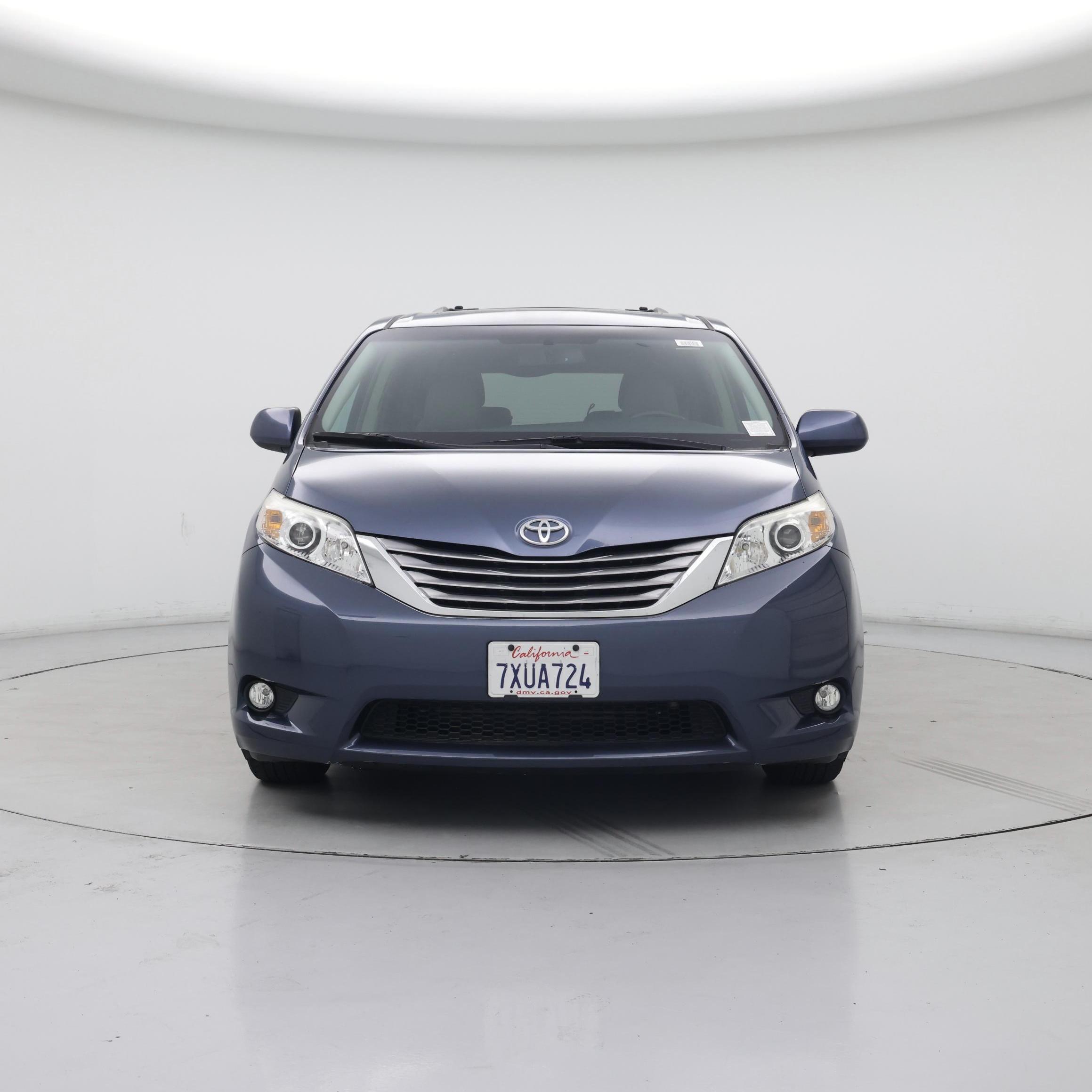 Thumbnail: 2017 Toyota Sienna - 5
