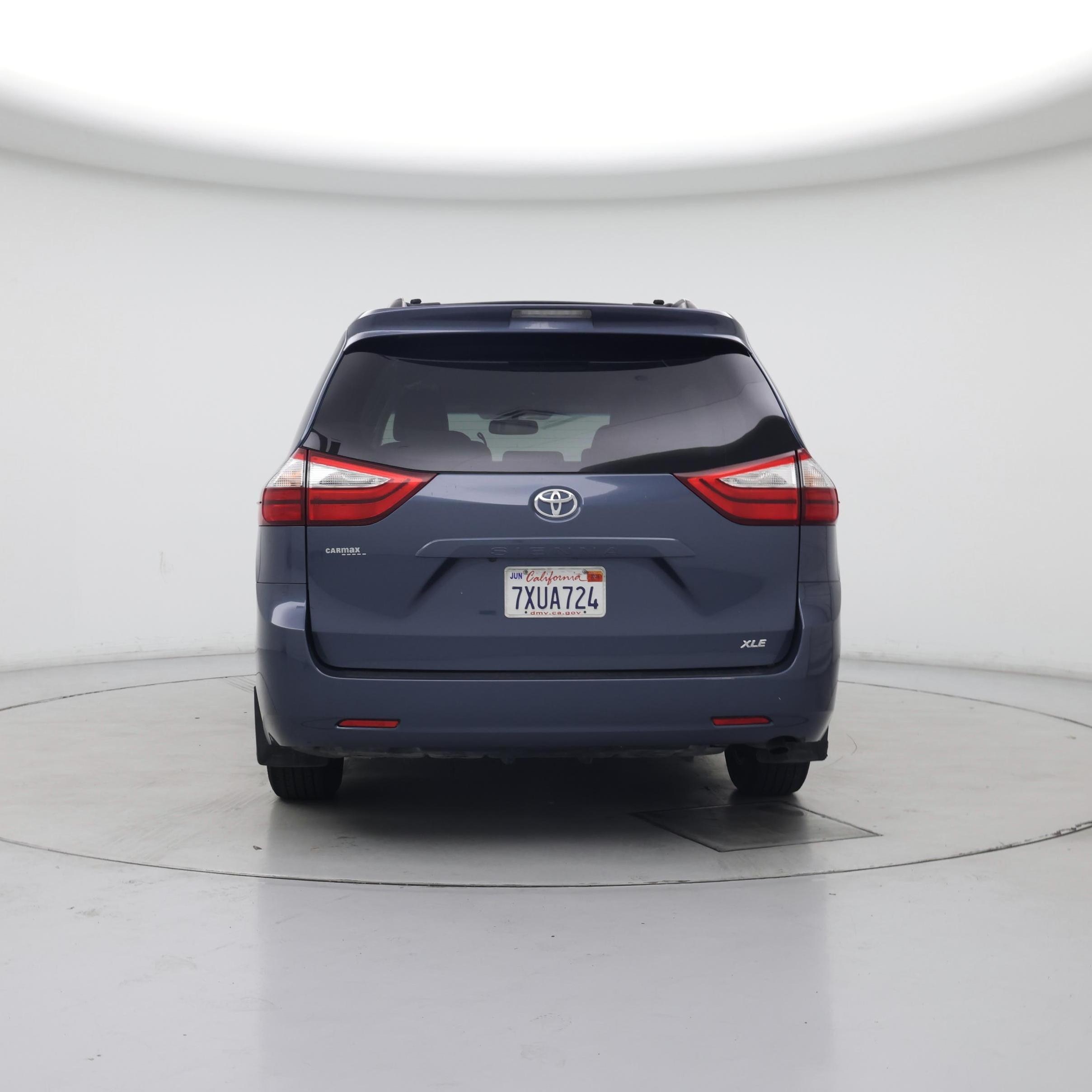 Thumbnail: 2017 Toyota Sienna - 6