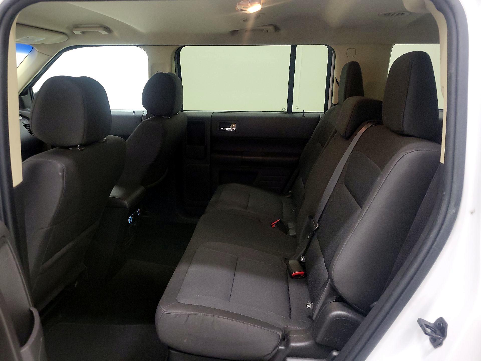 Thumbnail: 2016 Ford Flex - 19