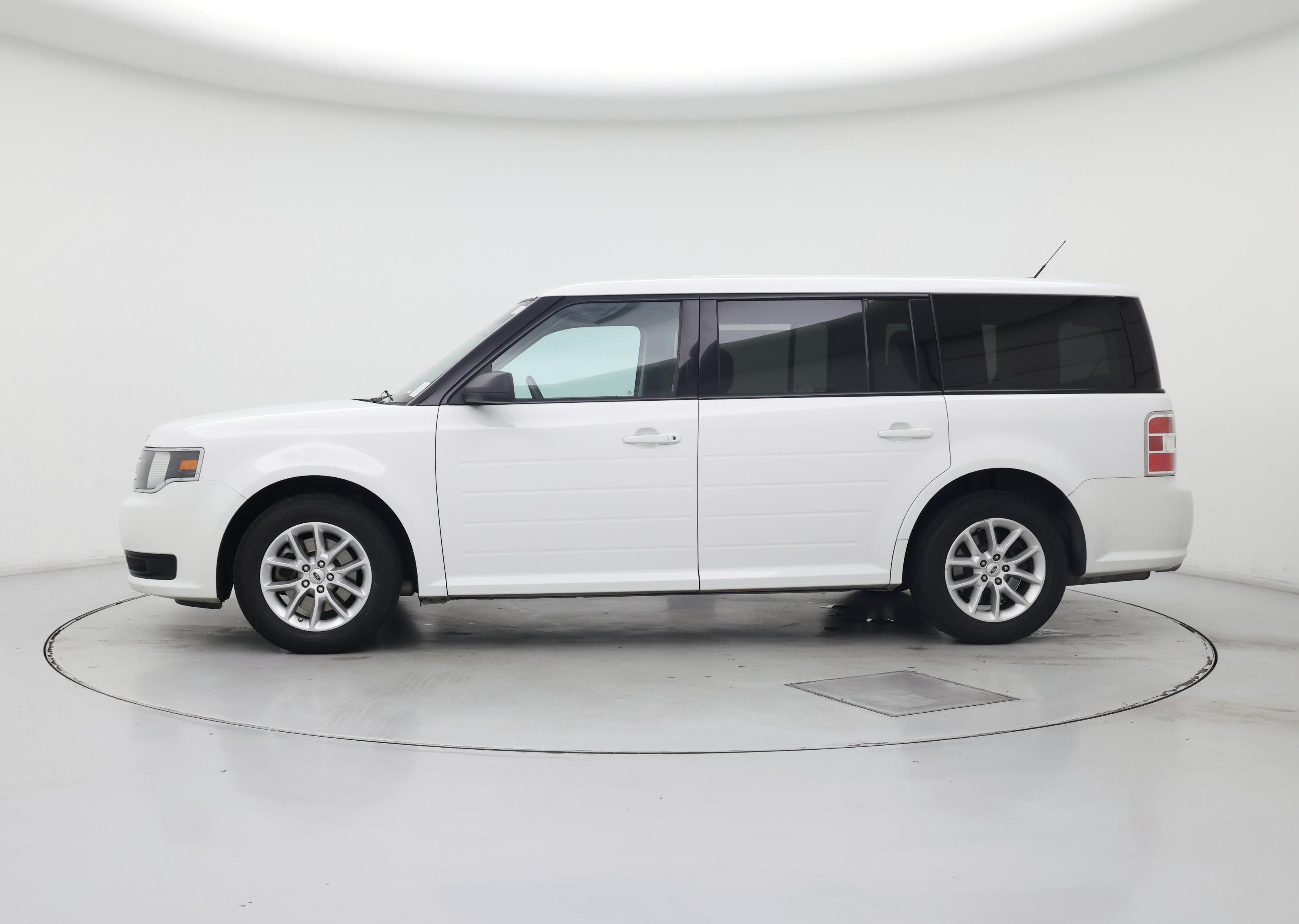 Thumbnail: 2016 Ford Flex - 3