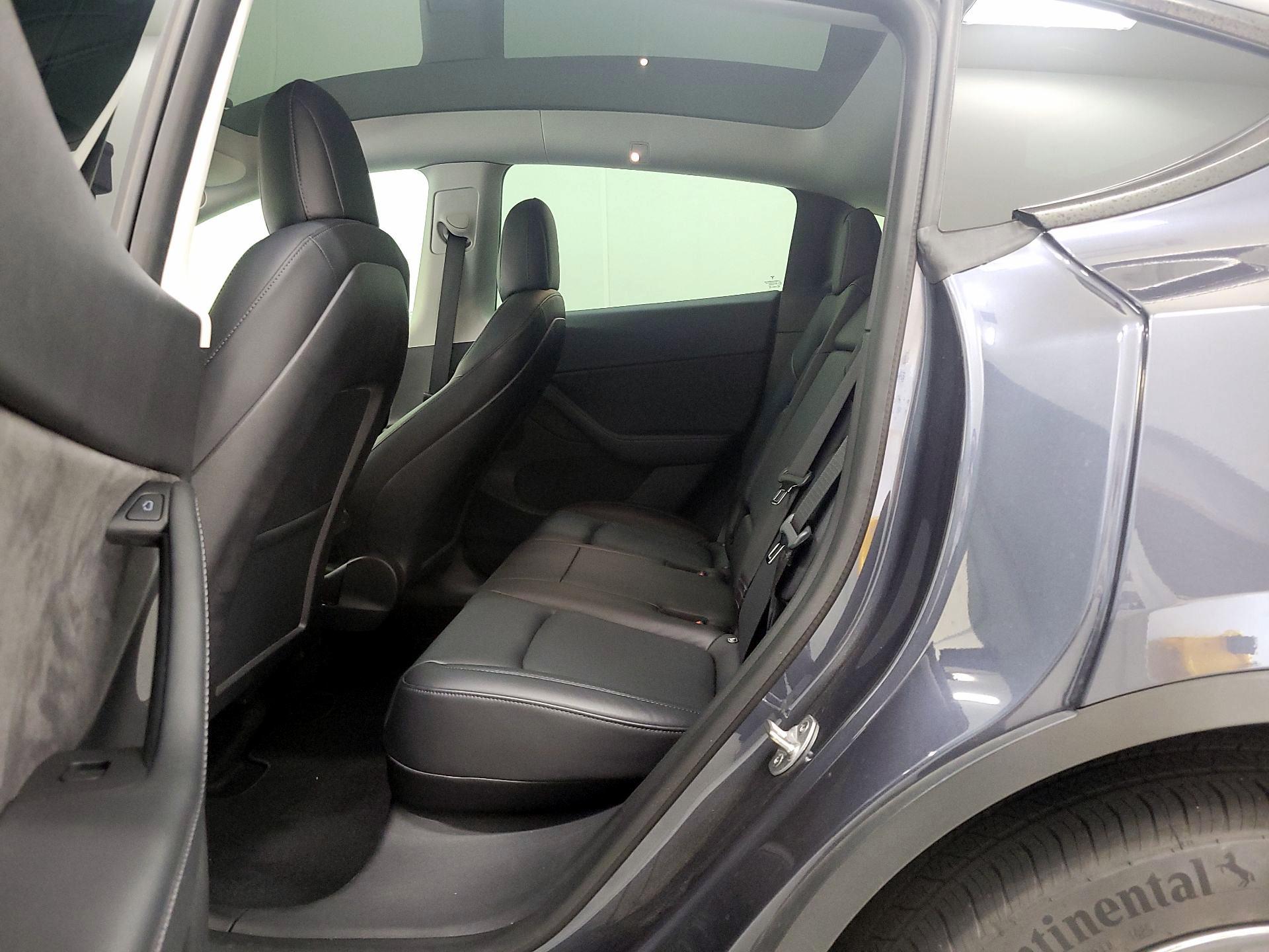 Thumbnail: 2021 Tesla Model Y - 16