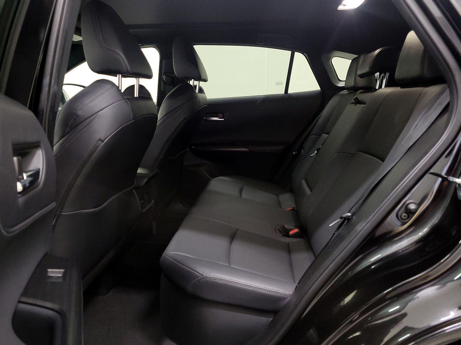 Thumbnail: 2022 Toyota Venza - 20