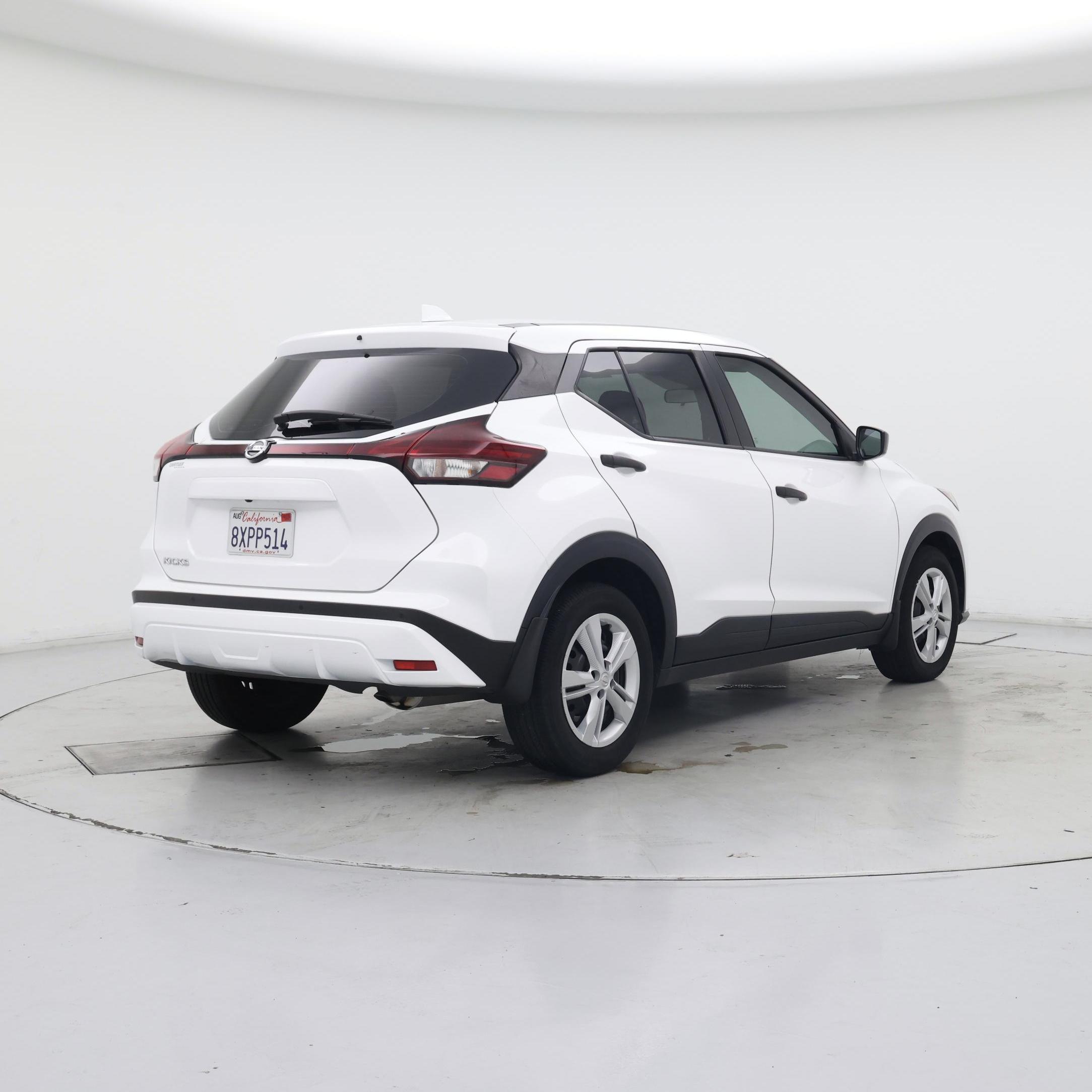Thumbnail: 2021 Nissan Kicks - 8
