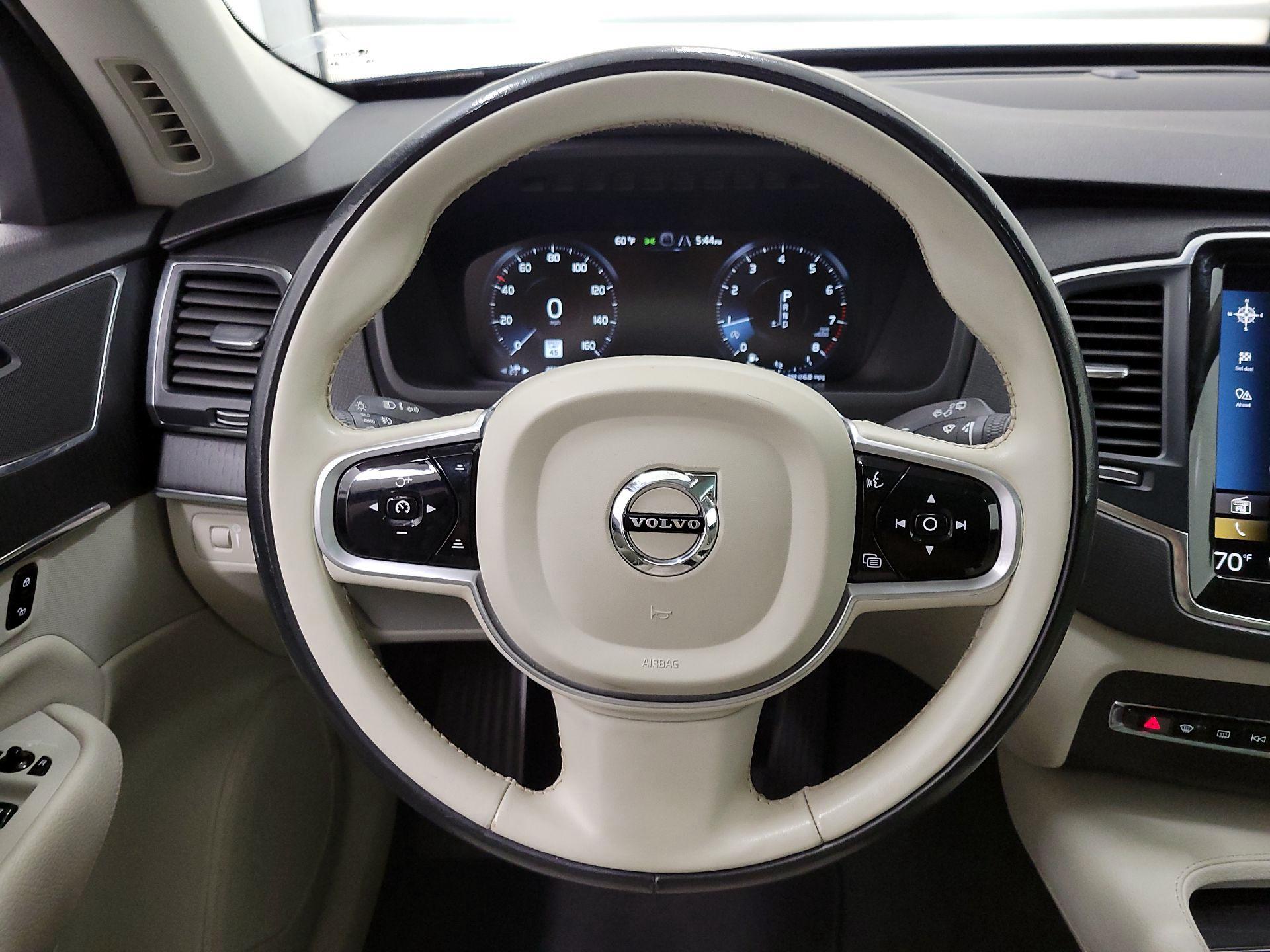Thumbnail: 2020 Volvo XC90 - 10
