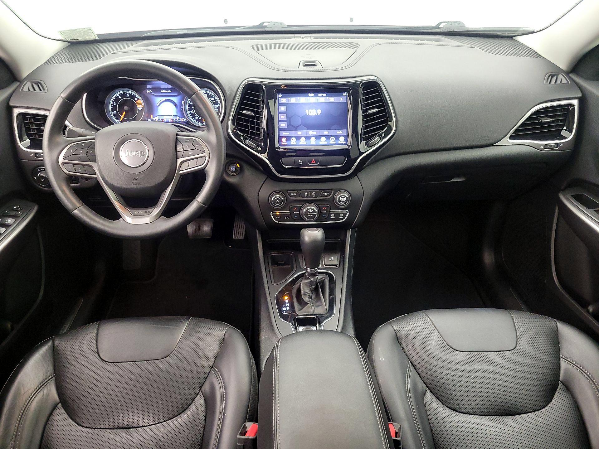 Thumbnail: 2019 Jeep Cherokee - 9