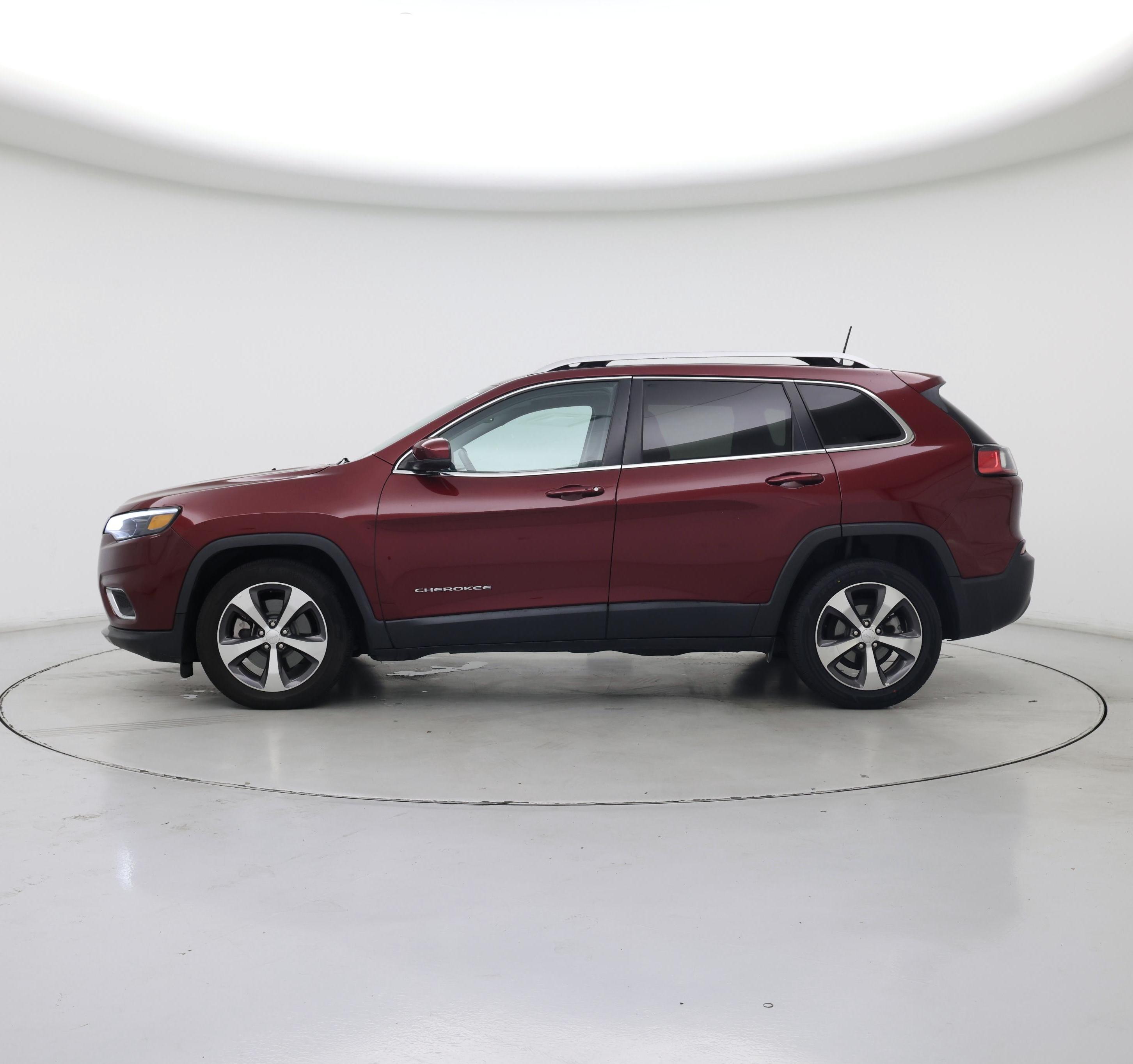 Thumbnail: 2019 Jeep Cherokee - 3