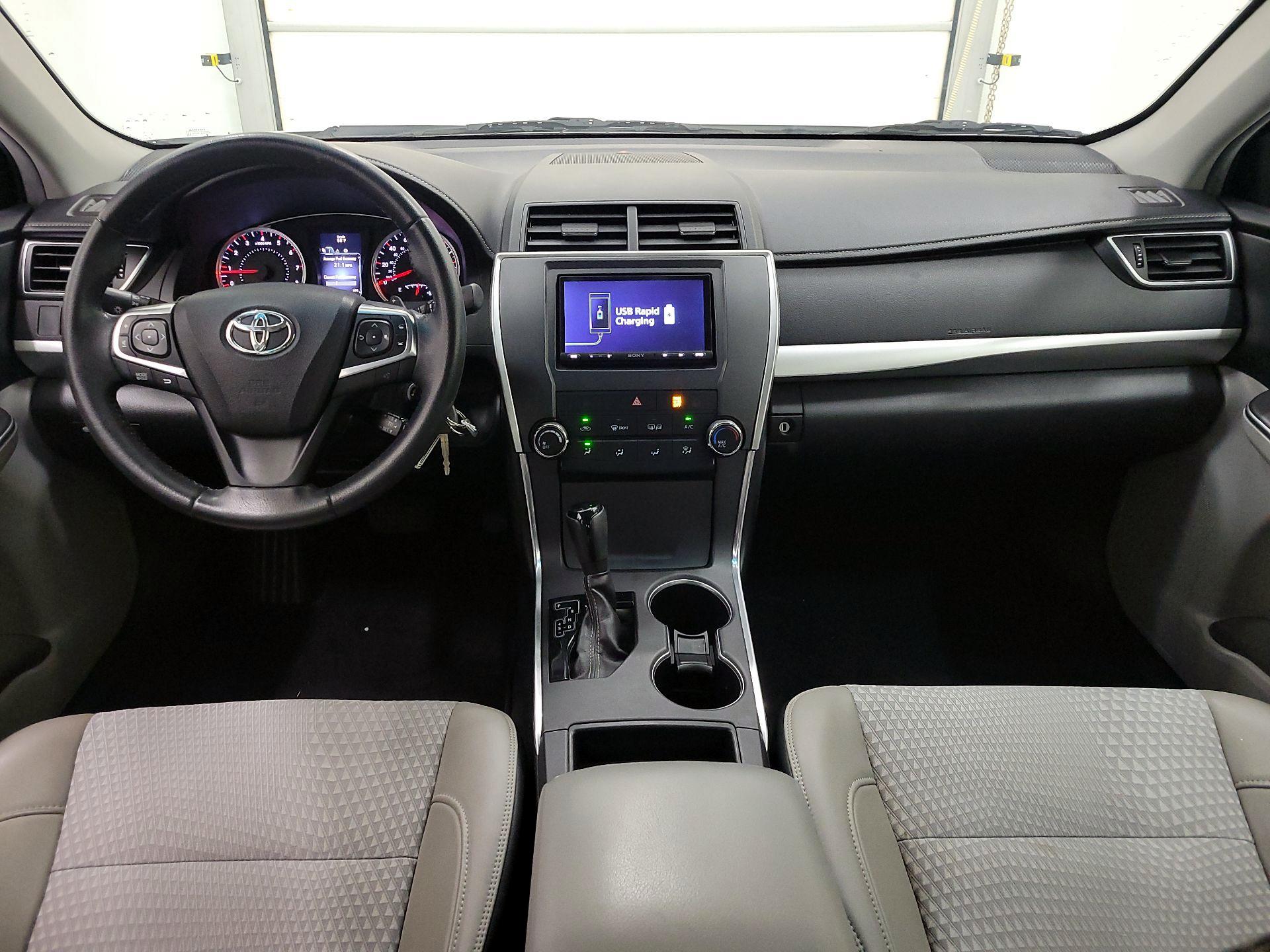 Thumbnail: 2015 Toyota Camry - 9