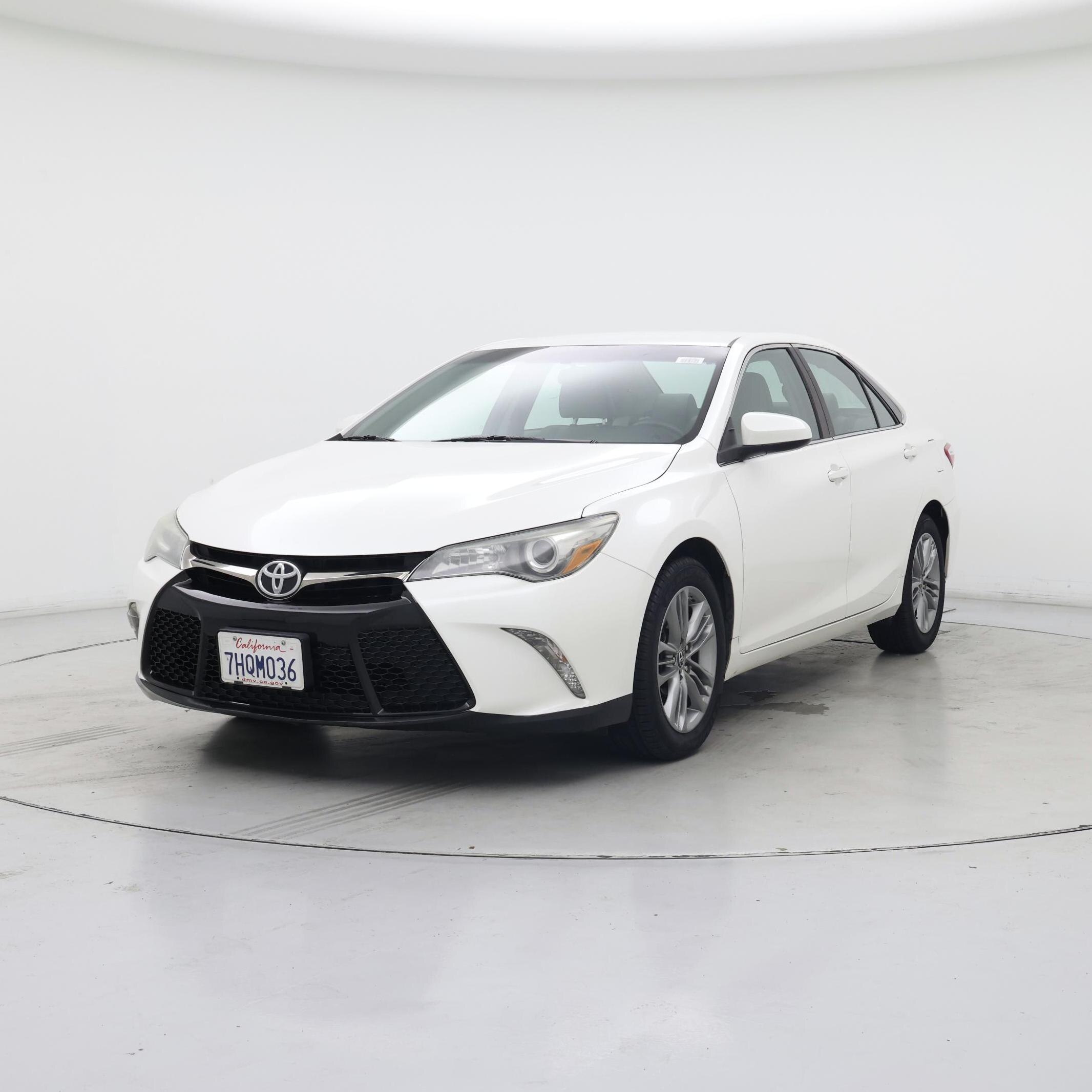 Thumbnail: 2015 Toyota Camry - 4