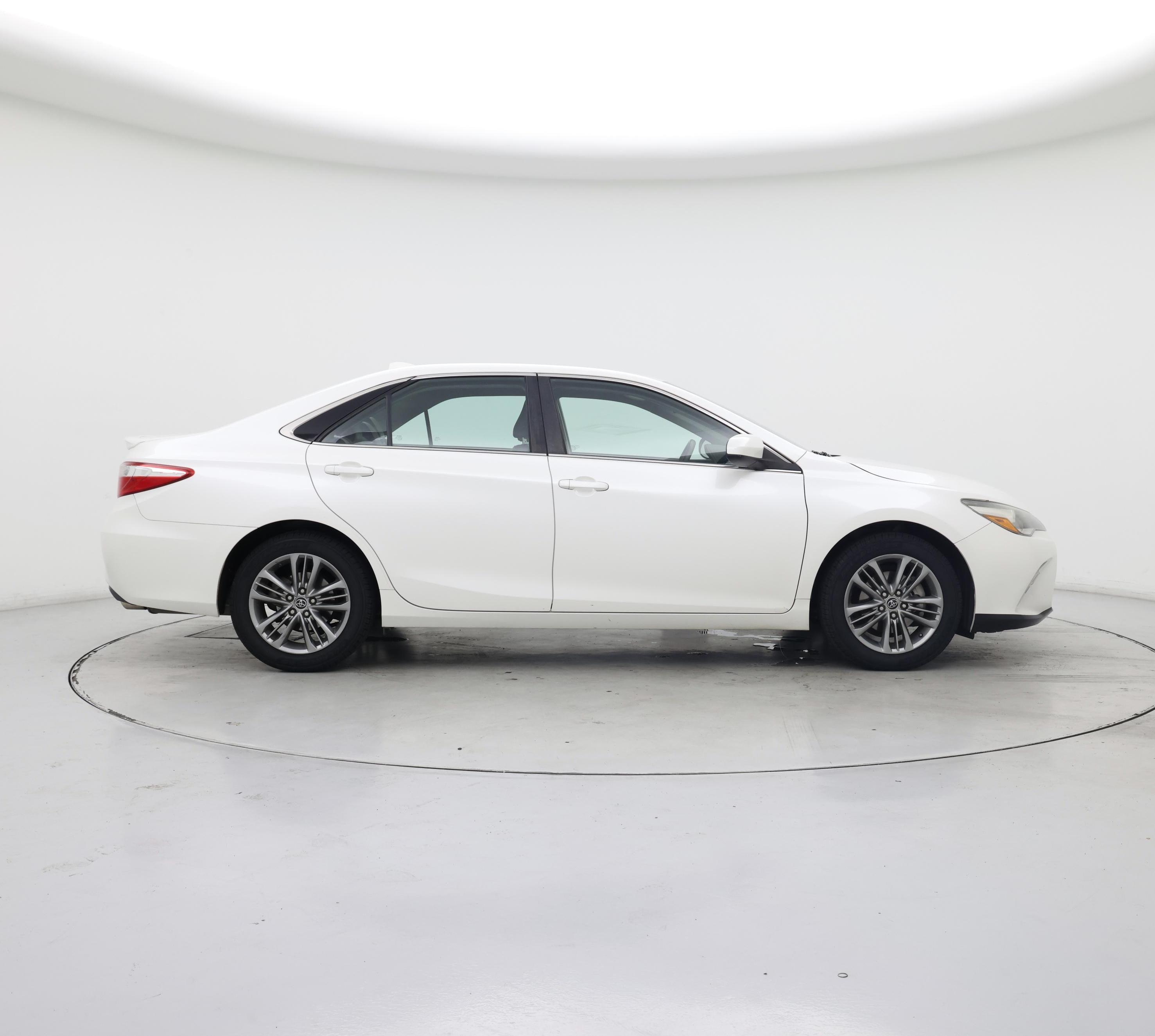 Thumbnail: 2015 Toyota Camry - 7