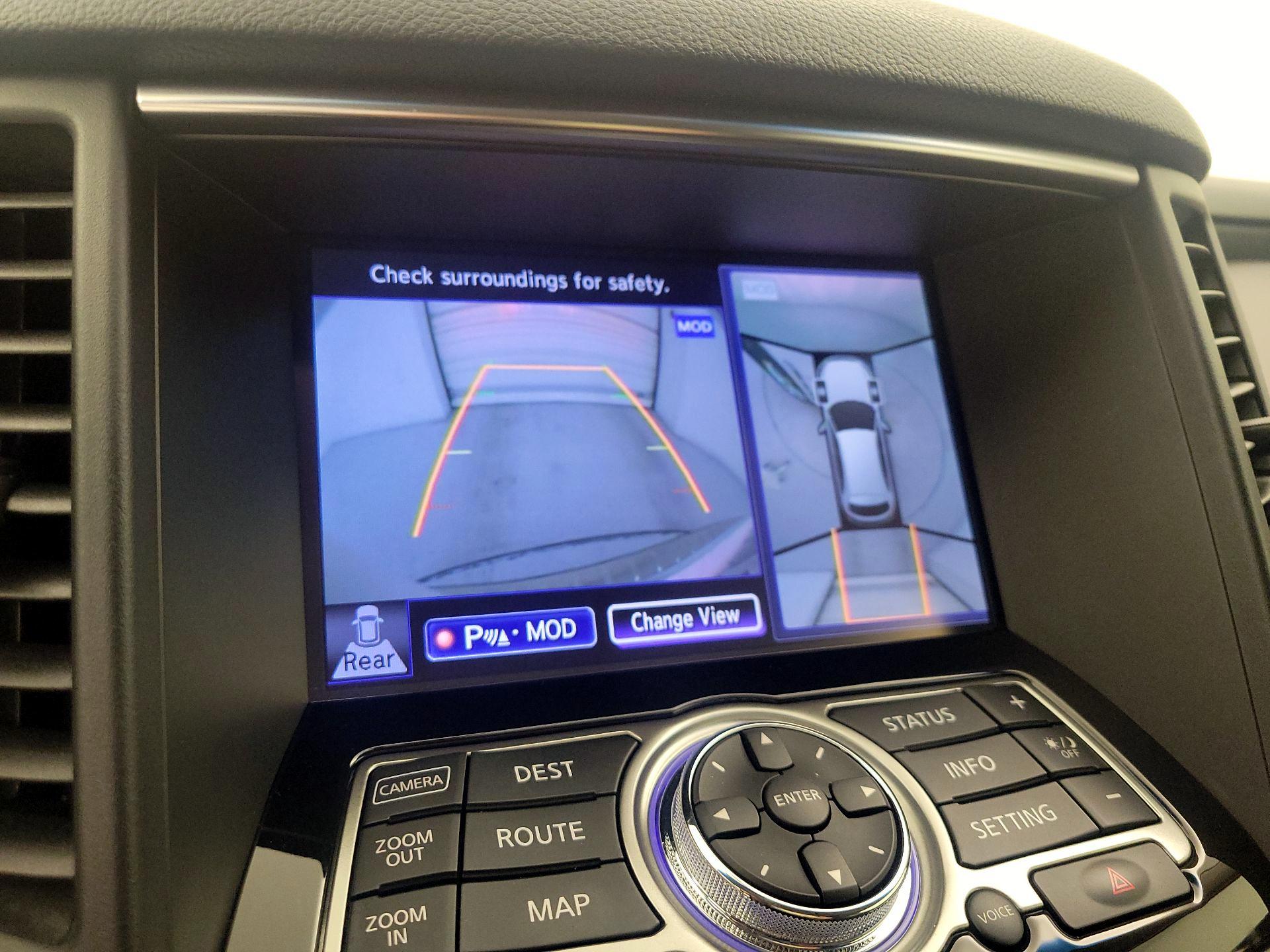 Thumbnail: 2016 INFINITI QX70 - 14