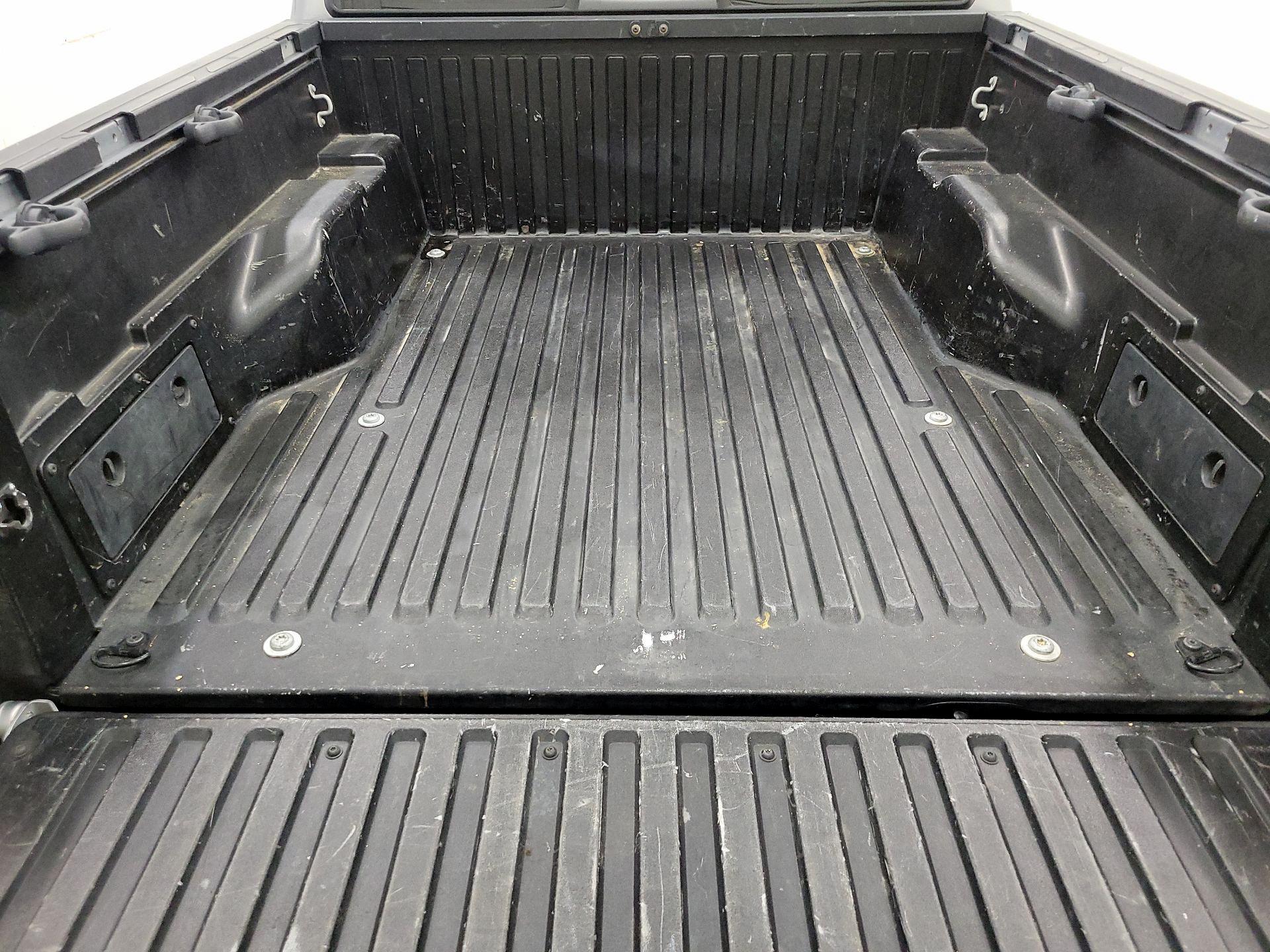 Thumbnail: 2017 Toyota Tacoma - 20