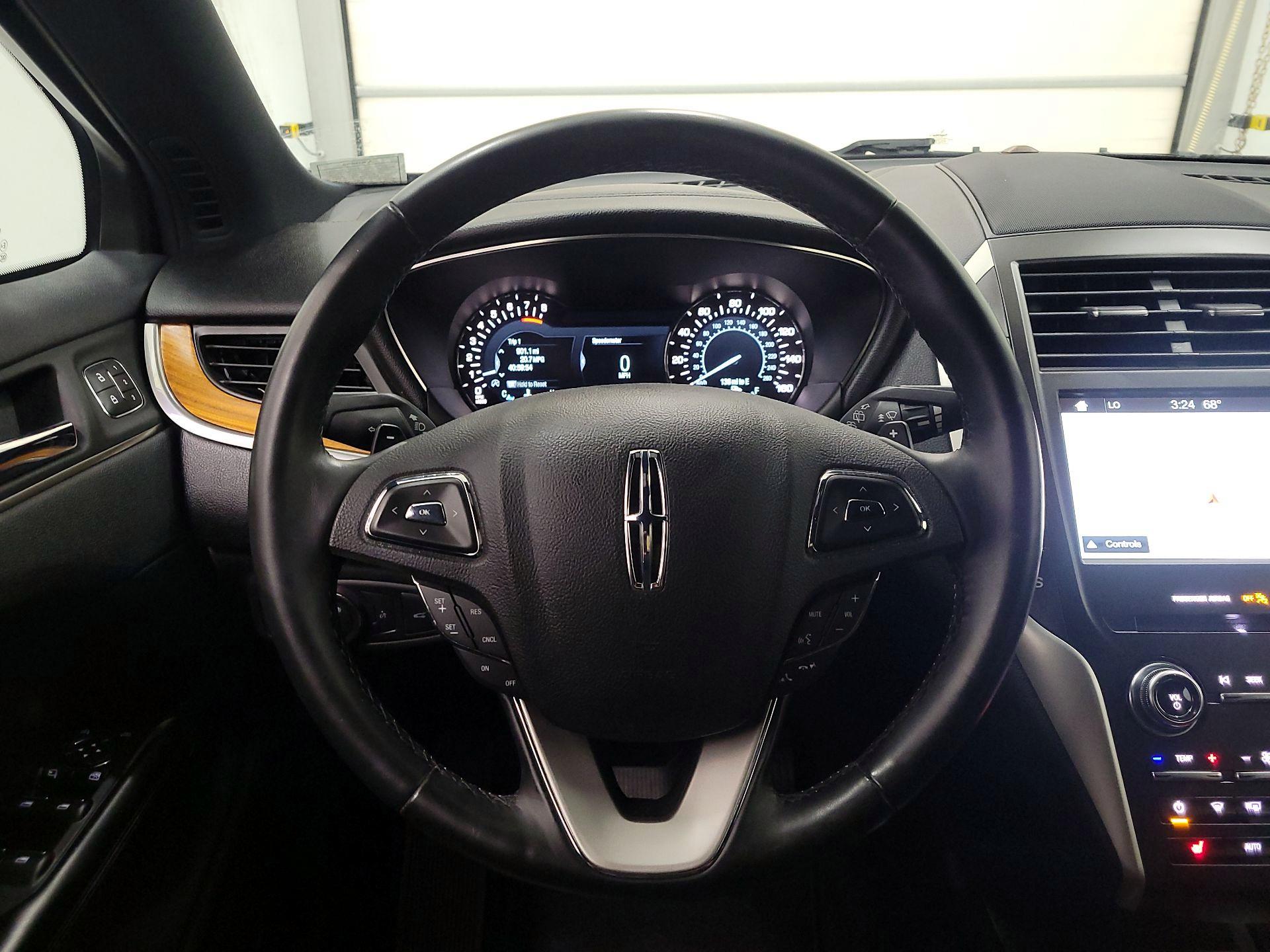 Thumbnail: 2018 Lincoln MKC - 10
