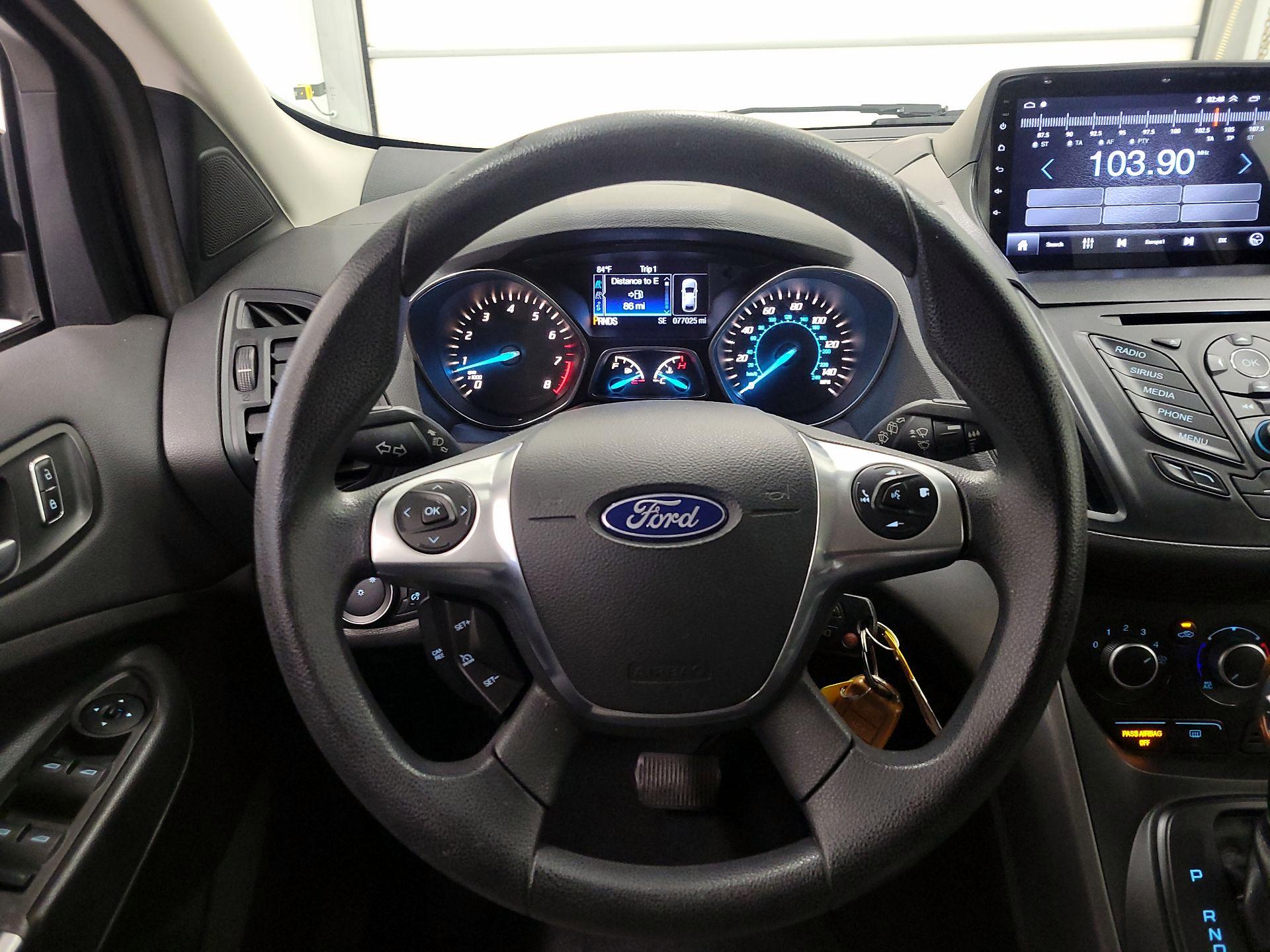 Thumbnail: 2016 Ford Escape - 10