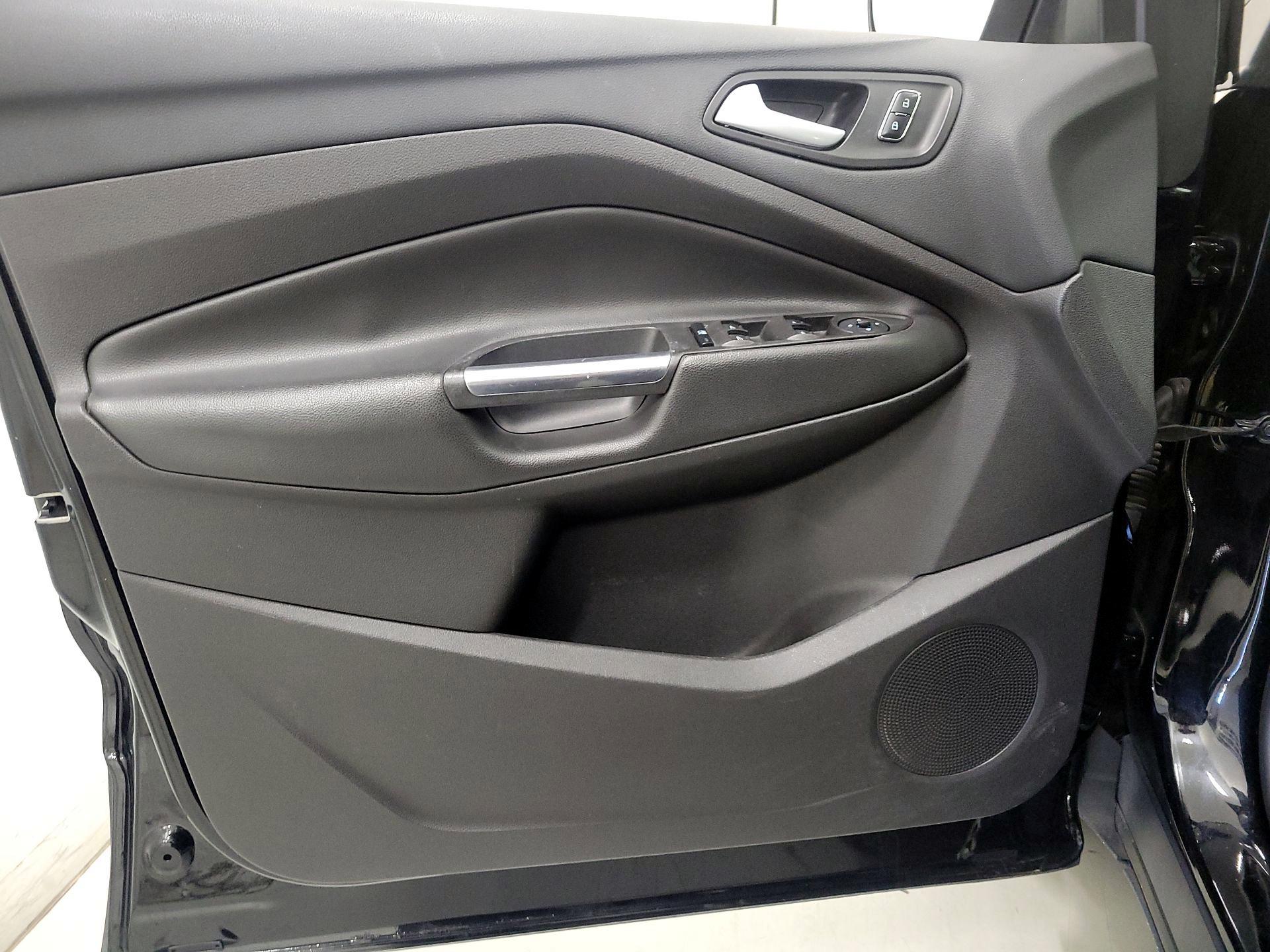 Thumbnail: 2016 Ford Escape - 12