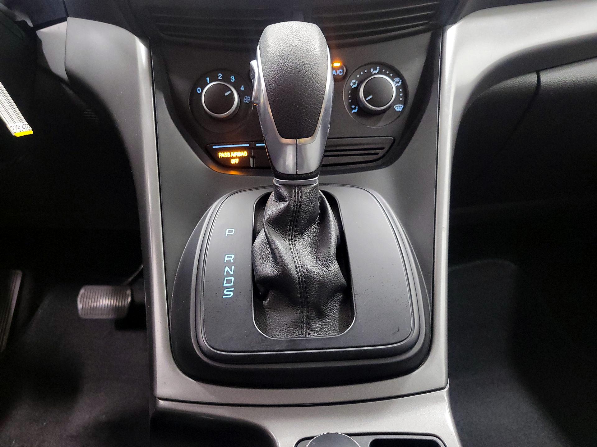 Thumbnail: 2016 Ford Escape - 17