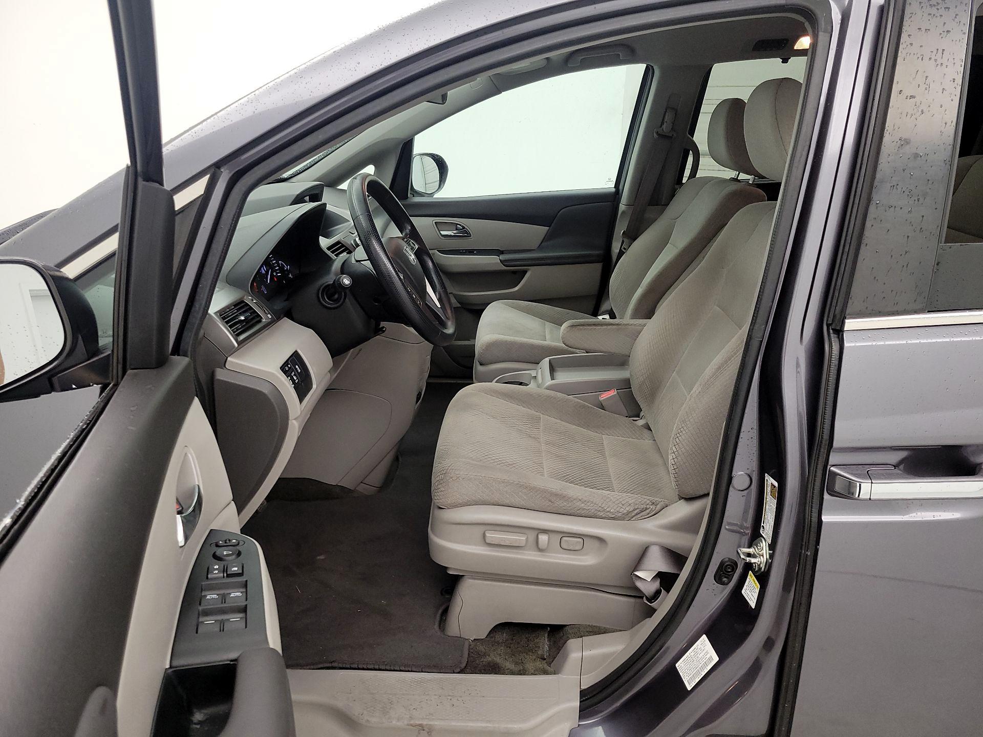 Thumbnail: 2016 Honda Odyssey - 11
