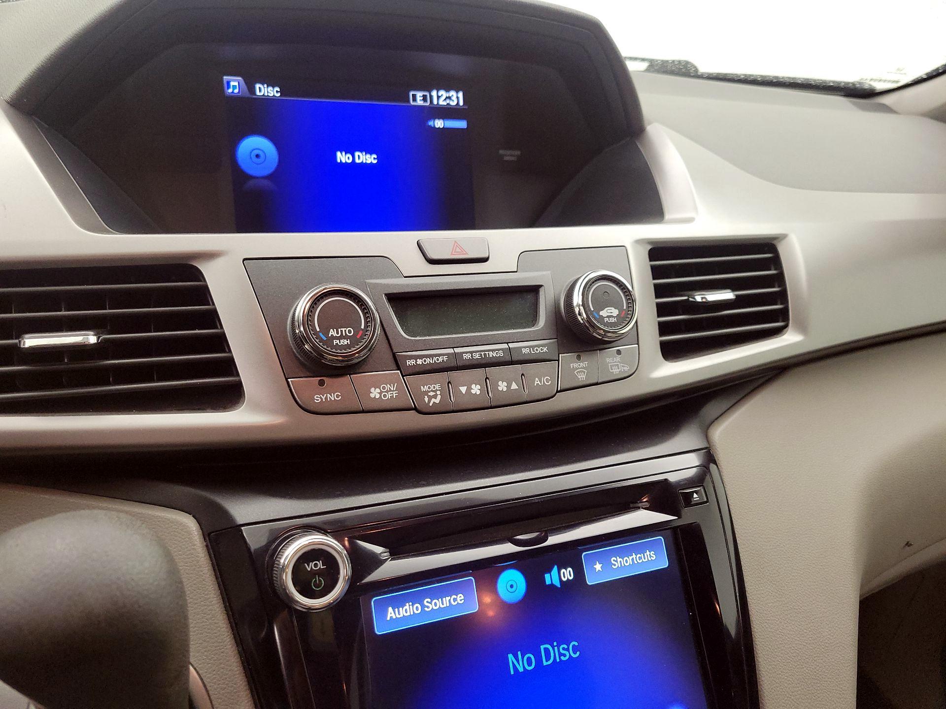 Thumbnail: 2016 Honda Odyssey - 16