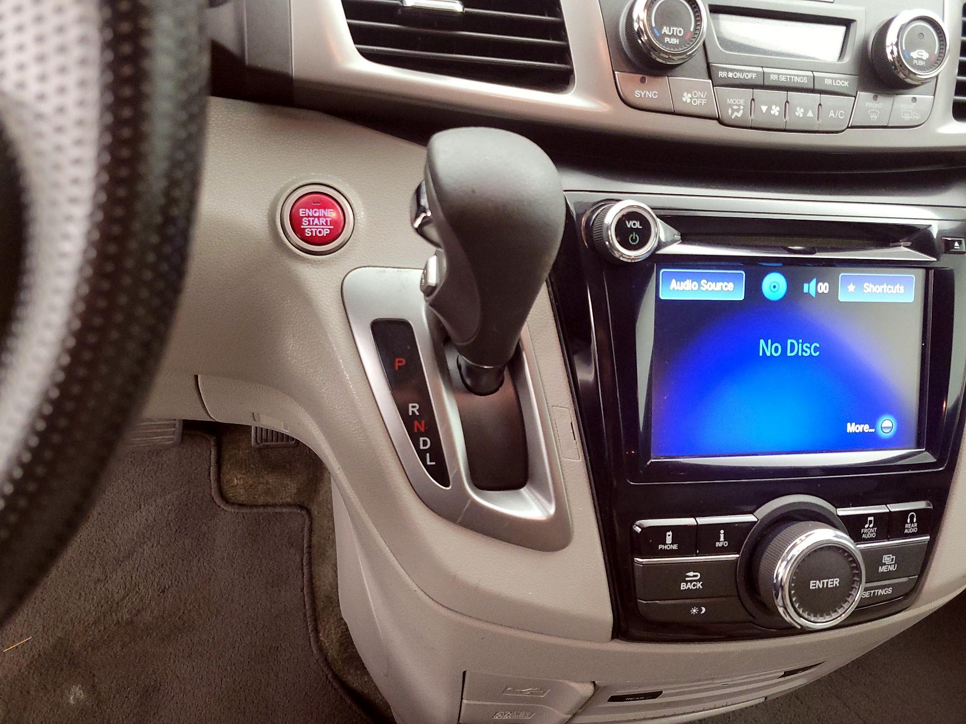 Thumbnail: 2016 Honda Odyssey - 17