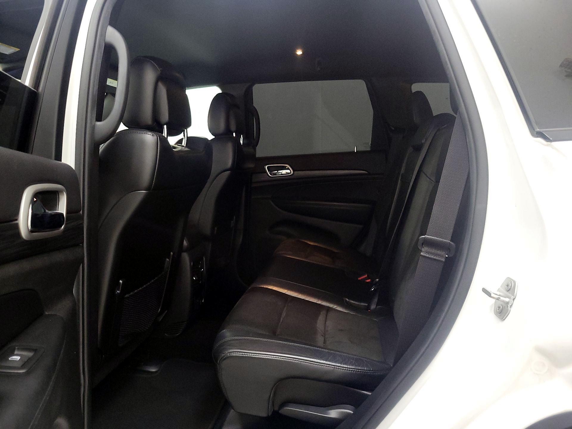 Thumbnail: 2019 Jeep Grand Cherokee - 20
