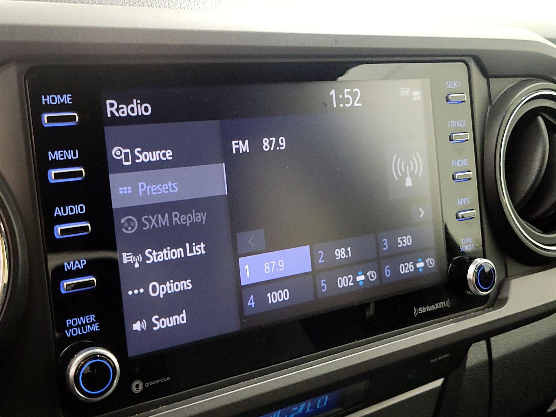 Thumbnail: 2022 Toyota Tacoma - 15