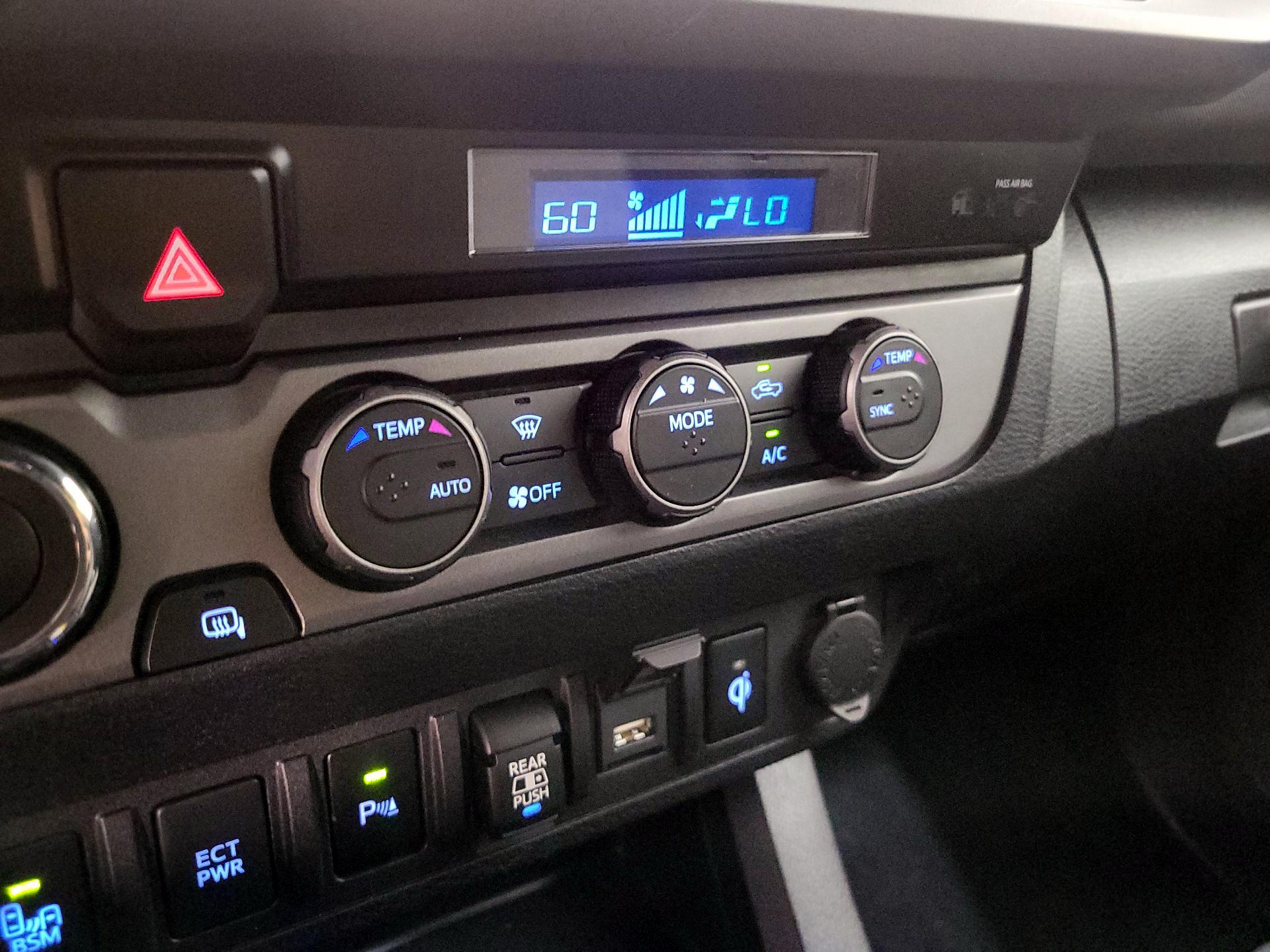 Thumbnail: 2022 Toyota Tacoma - 16