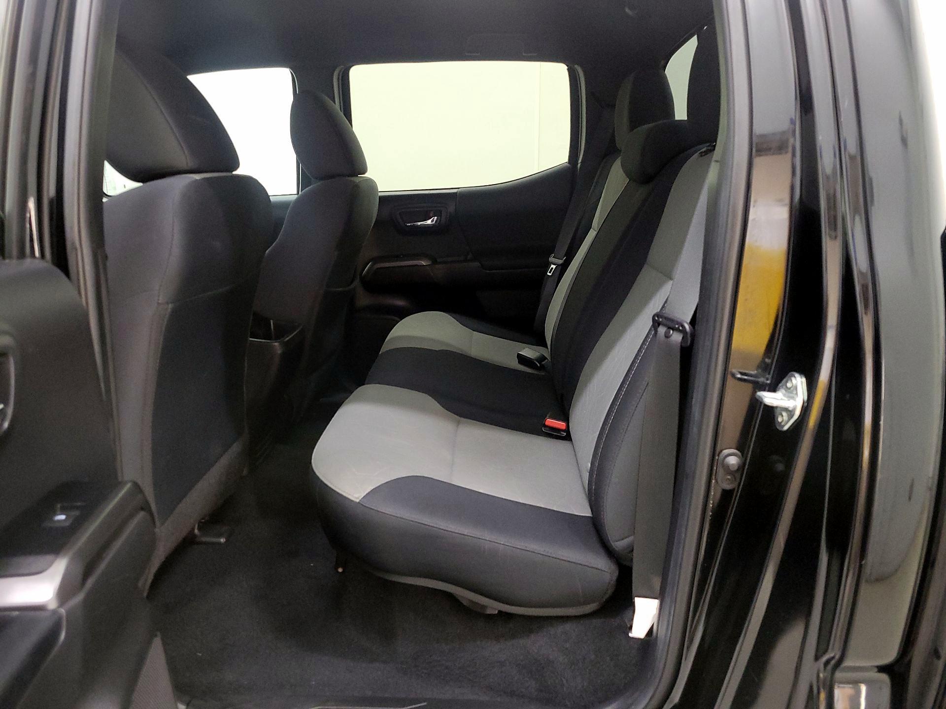 Thumbnail: 2022 Toyota Tacoma - 19