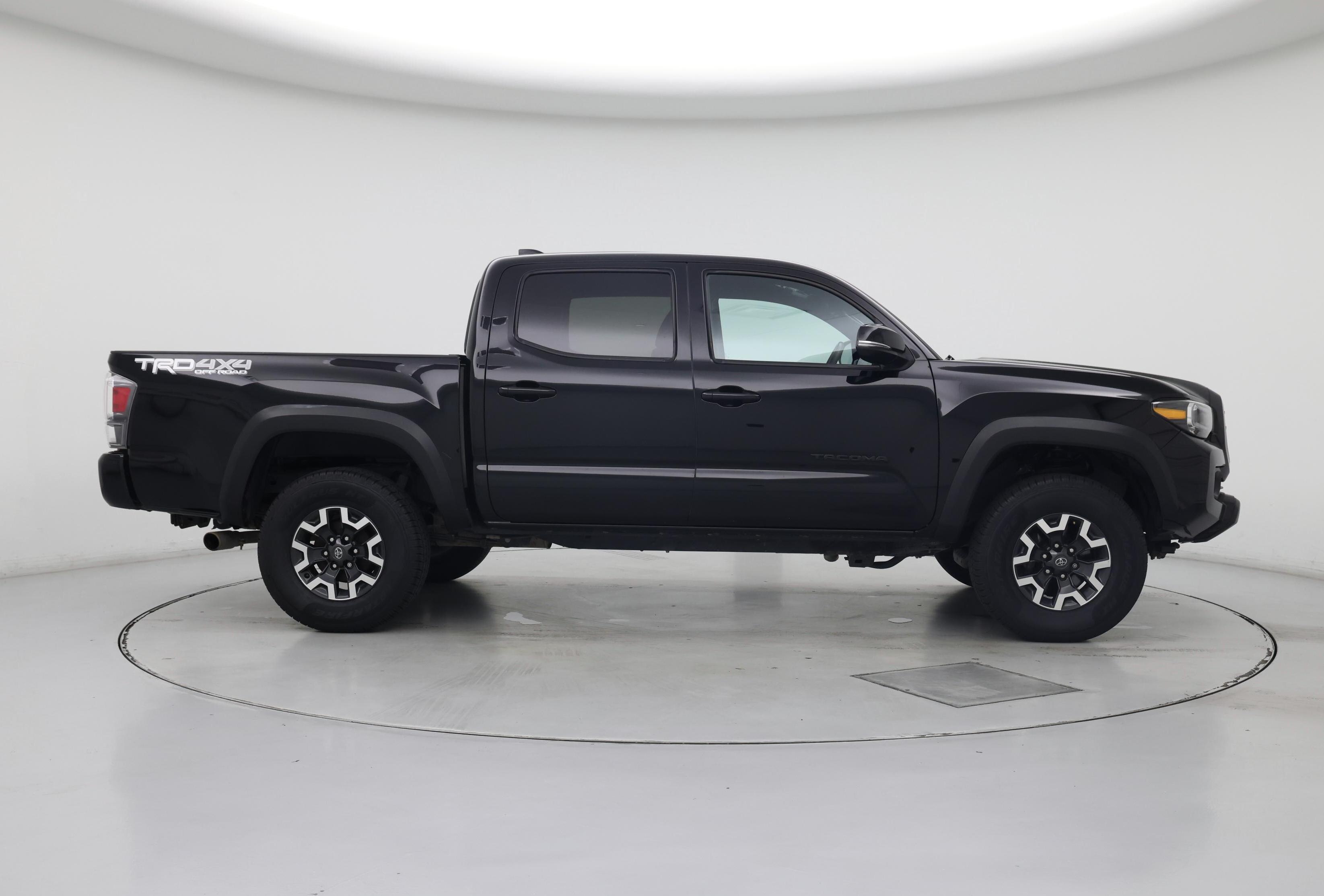 Thumbnail: 2022 Toyota Tacoma - 7