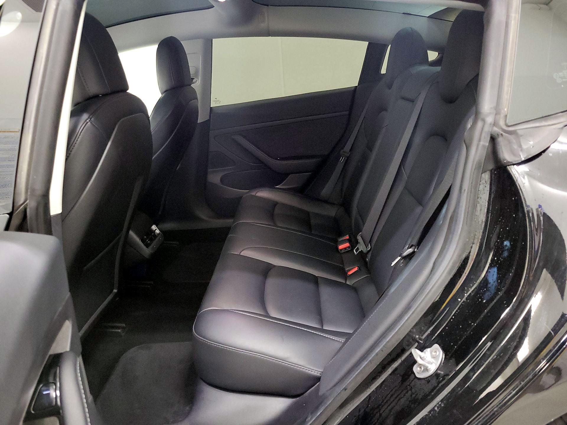 Thumbnail: 2020 Tesla Model 3 - 19