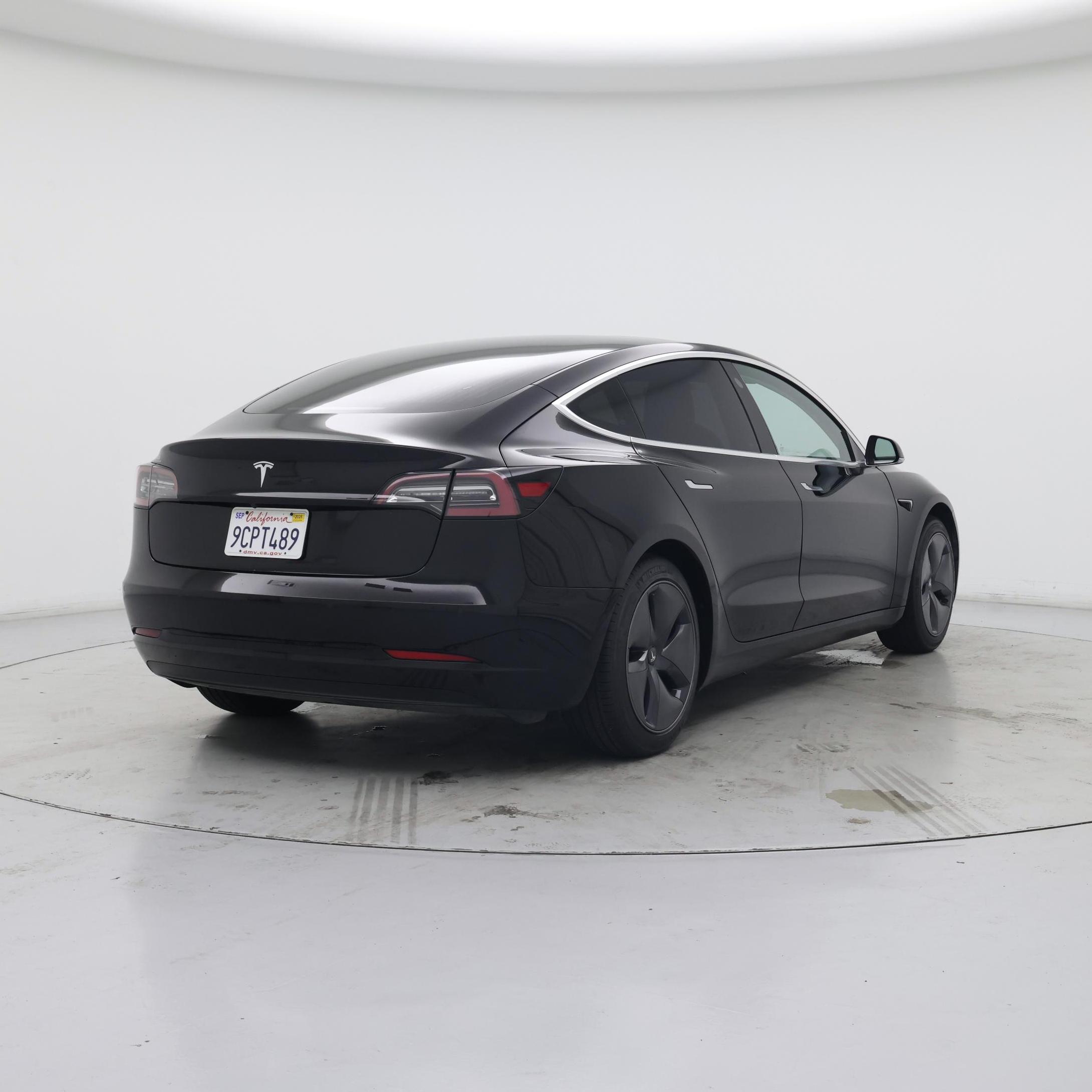 Thumbnail: 2020 Tesla Model 3 - 8
