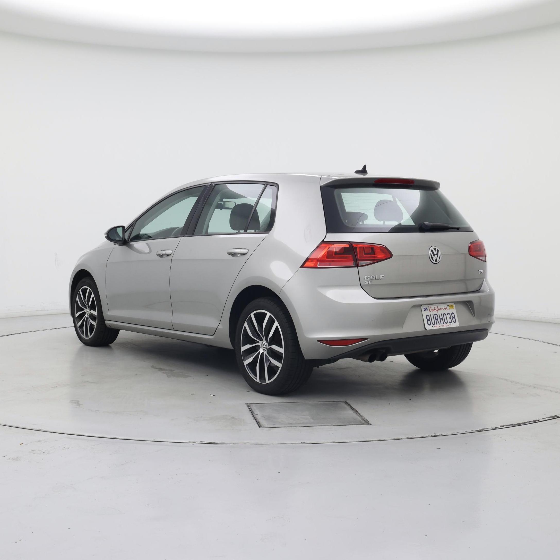Thumbnail: 2016 Volkswagen Golf - 2
