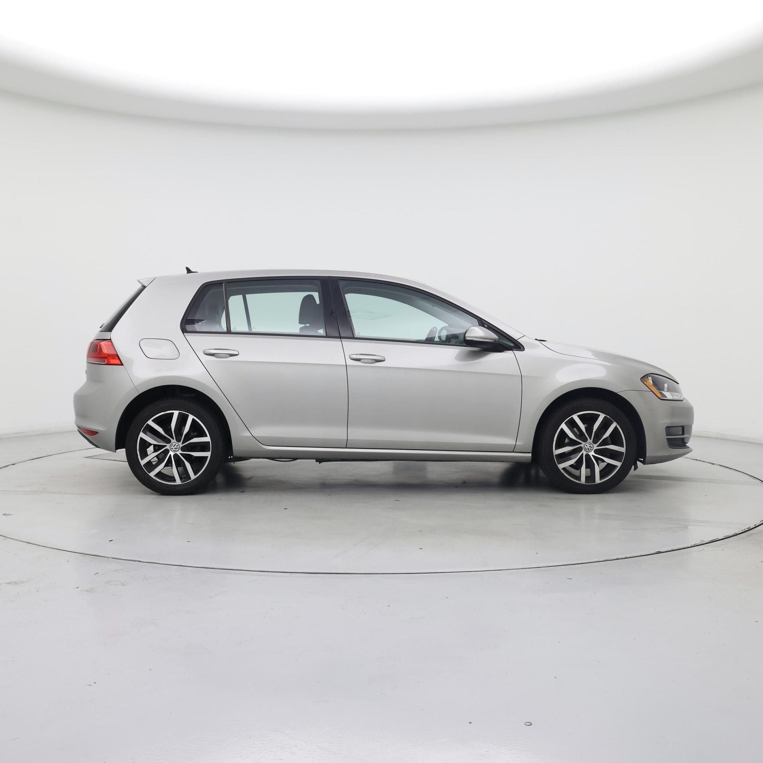 Thumbnail: 2016 Volkswagen Golf - 7