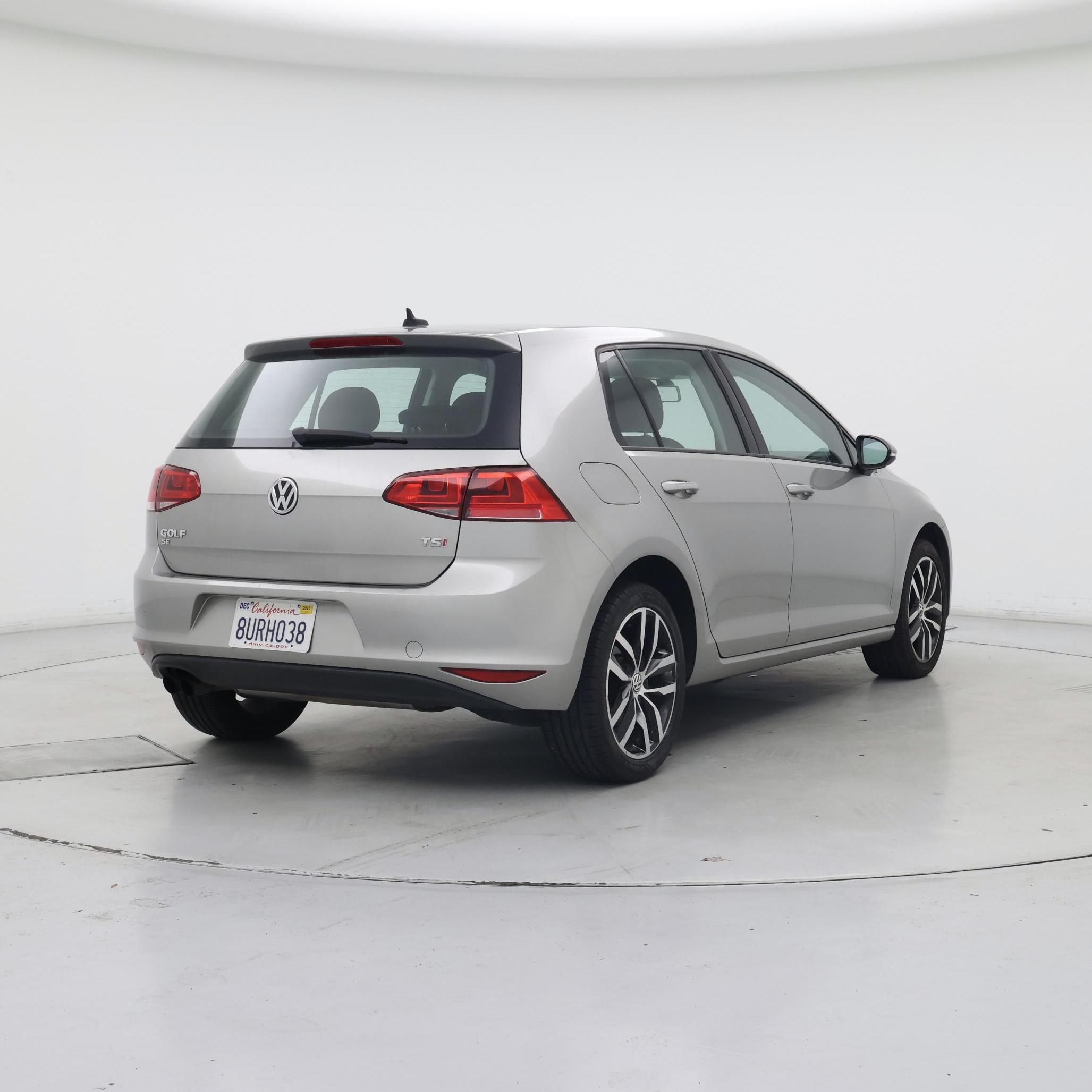 Thumbnail: 2016 Volkswagen Golf - 8