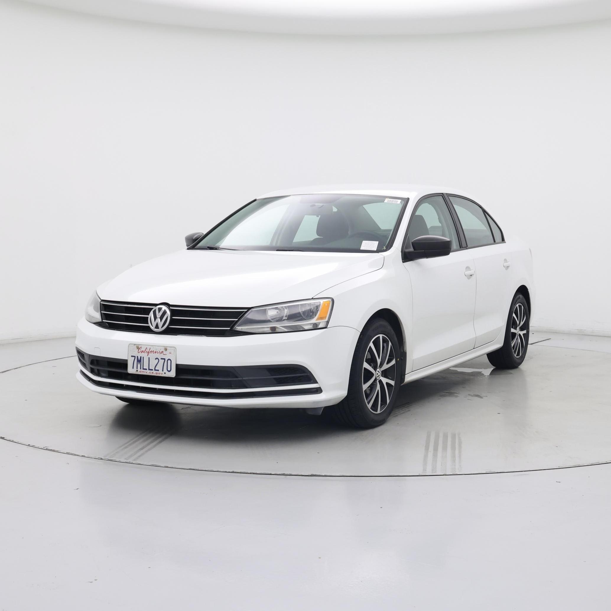 Thumbnail: 2016 Volkswagen Jetta - 4
