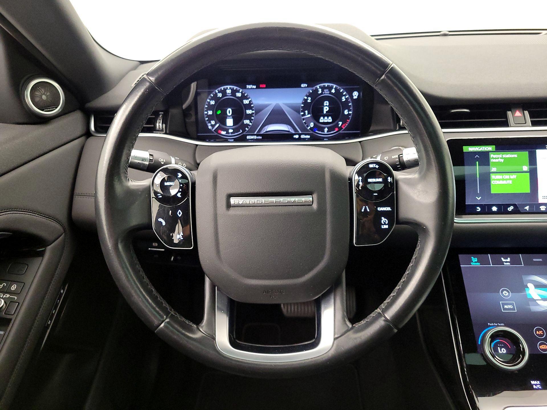 Thumbnail: 2020 Land Rover Range Rover Evoque - 10