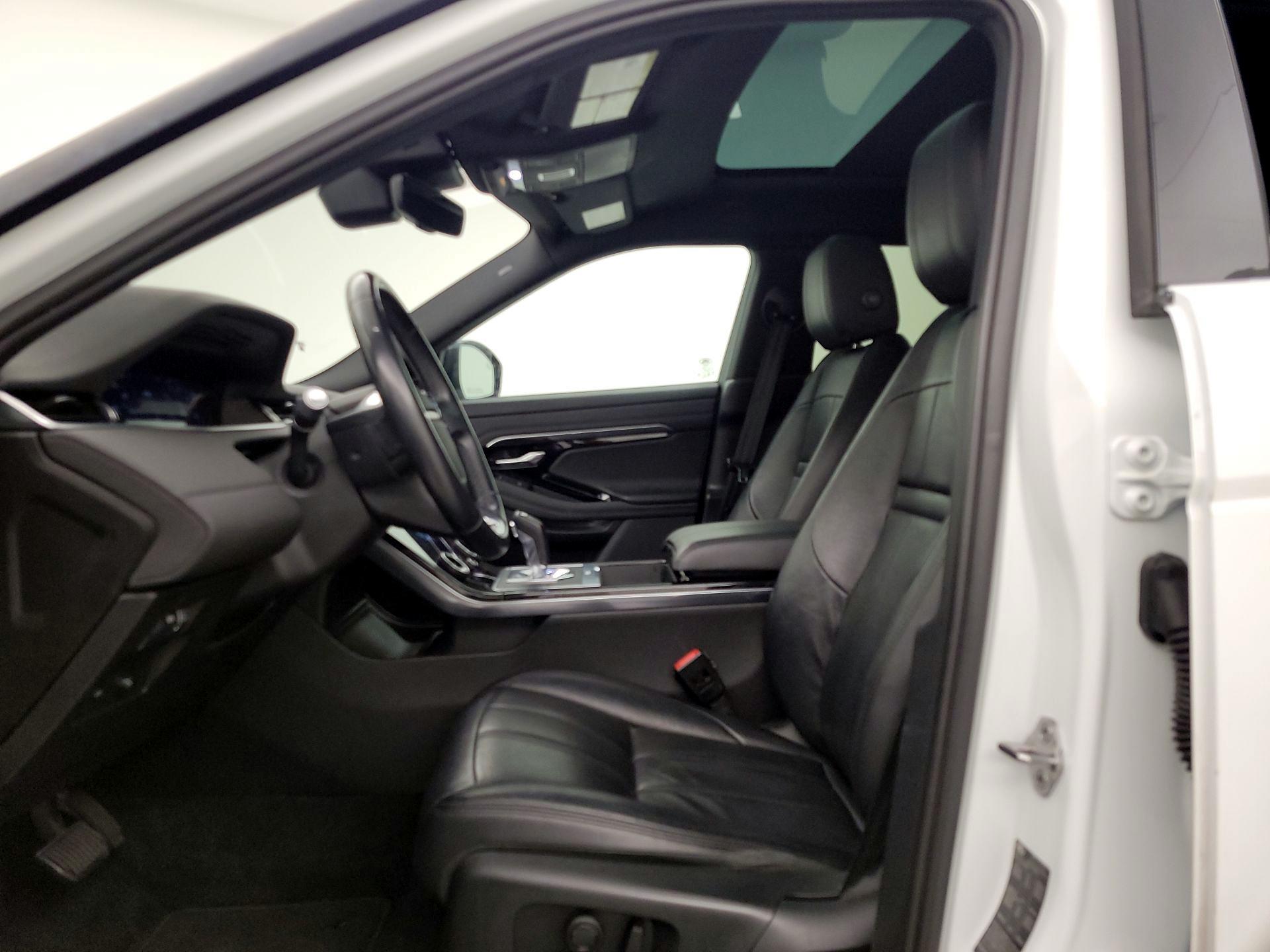 Thumbnail: 2020 Land Rover Range Rover Evoque - 11