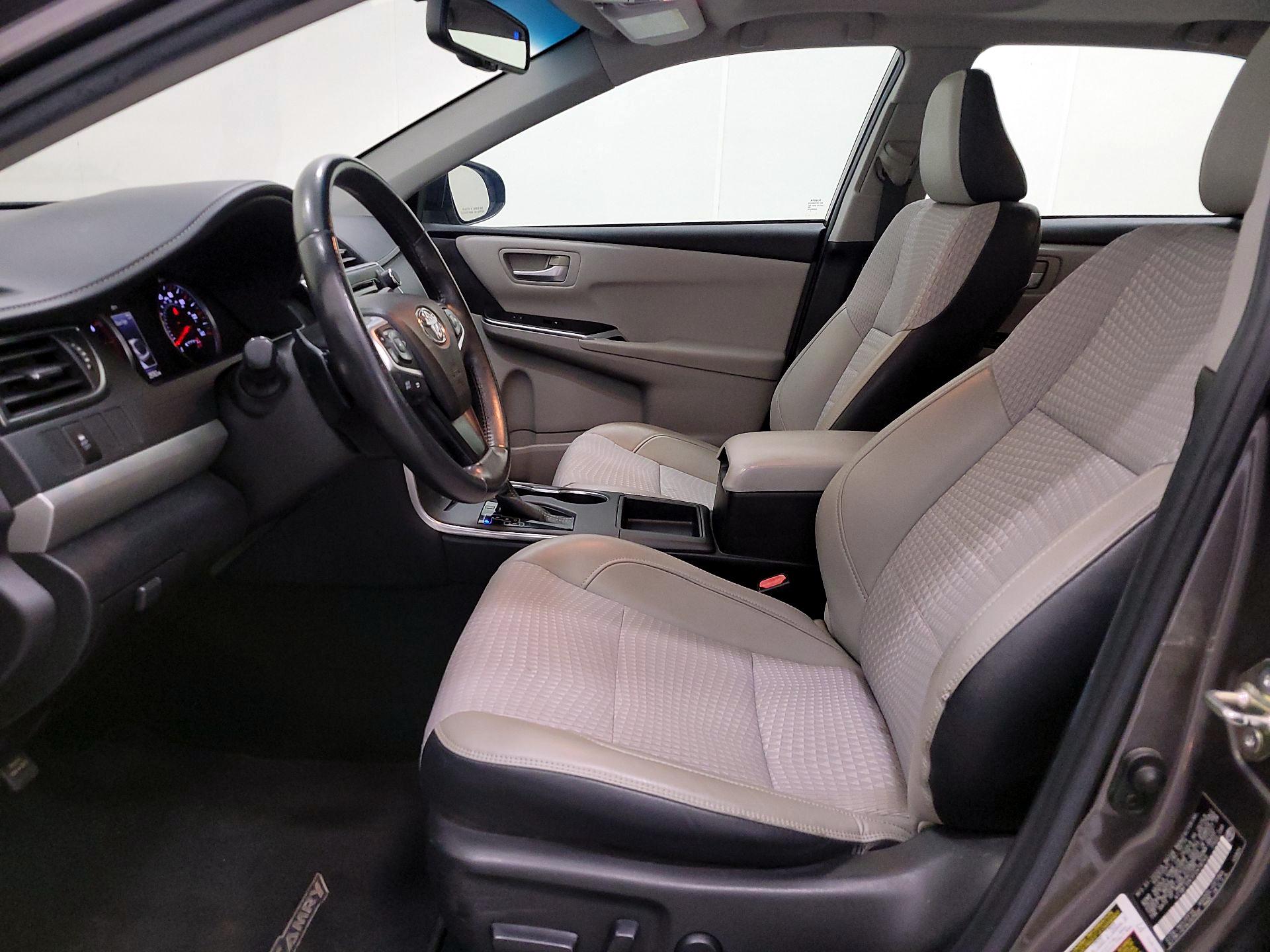 Thumbnail: 2015 Toyota Camry - 11