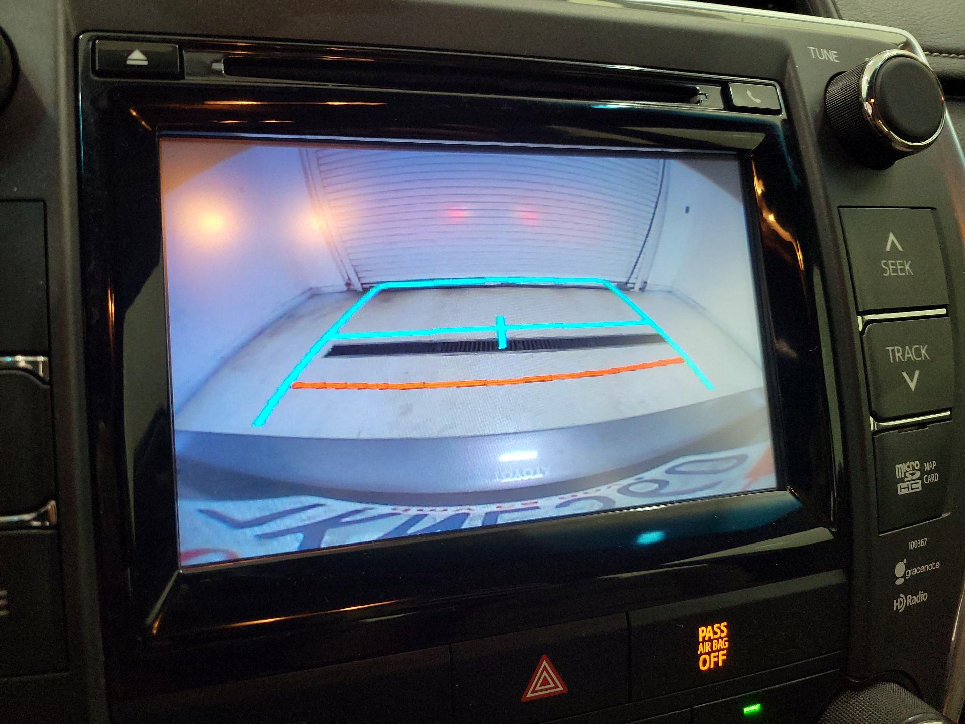 Thumbnail: 2015 Toyota Camry - 15