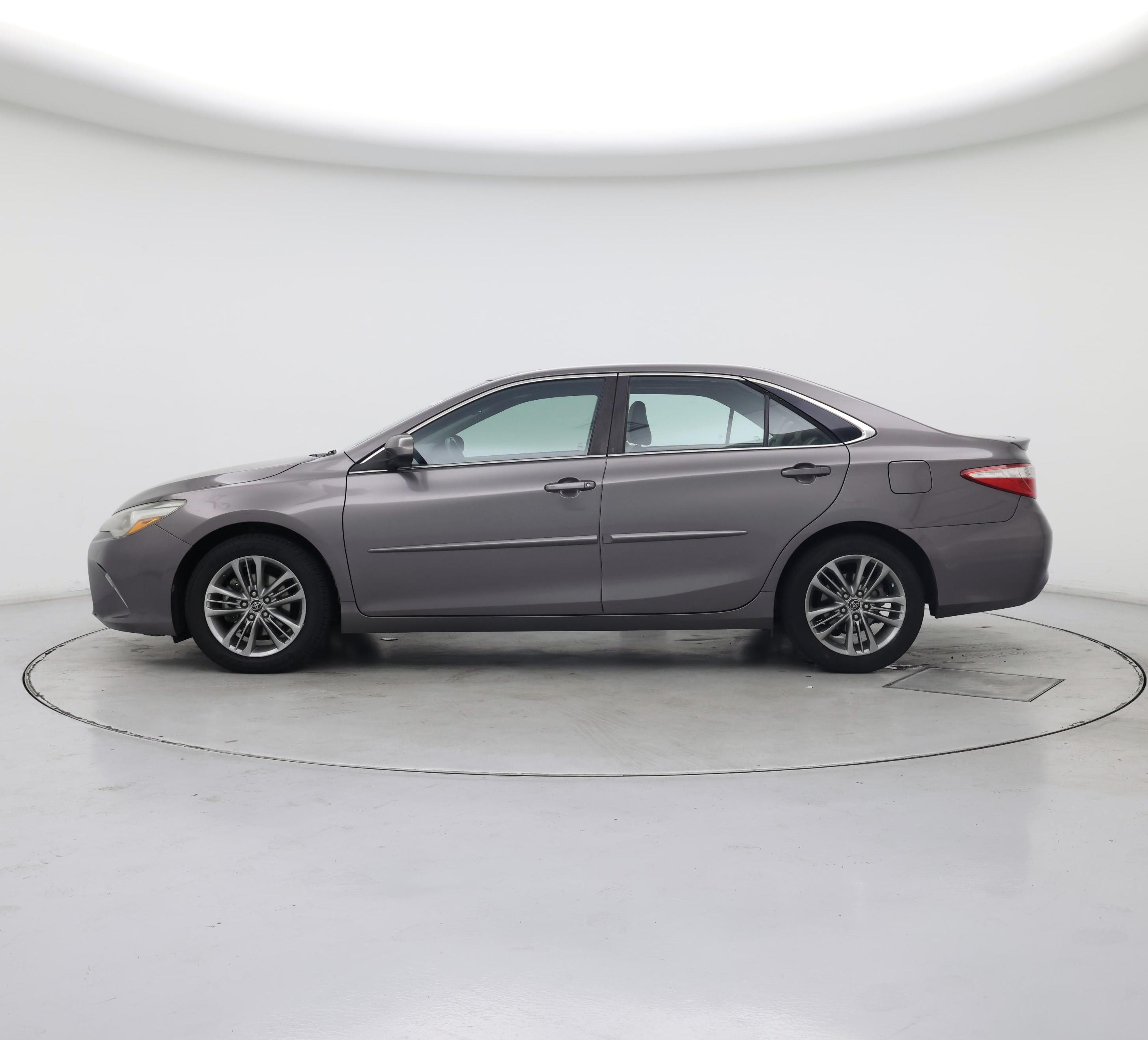 Thumbnail: 2015 Toyota Camry - 3