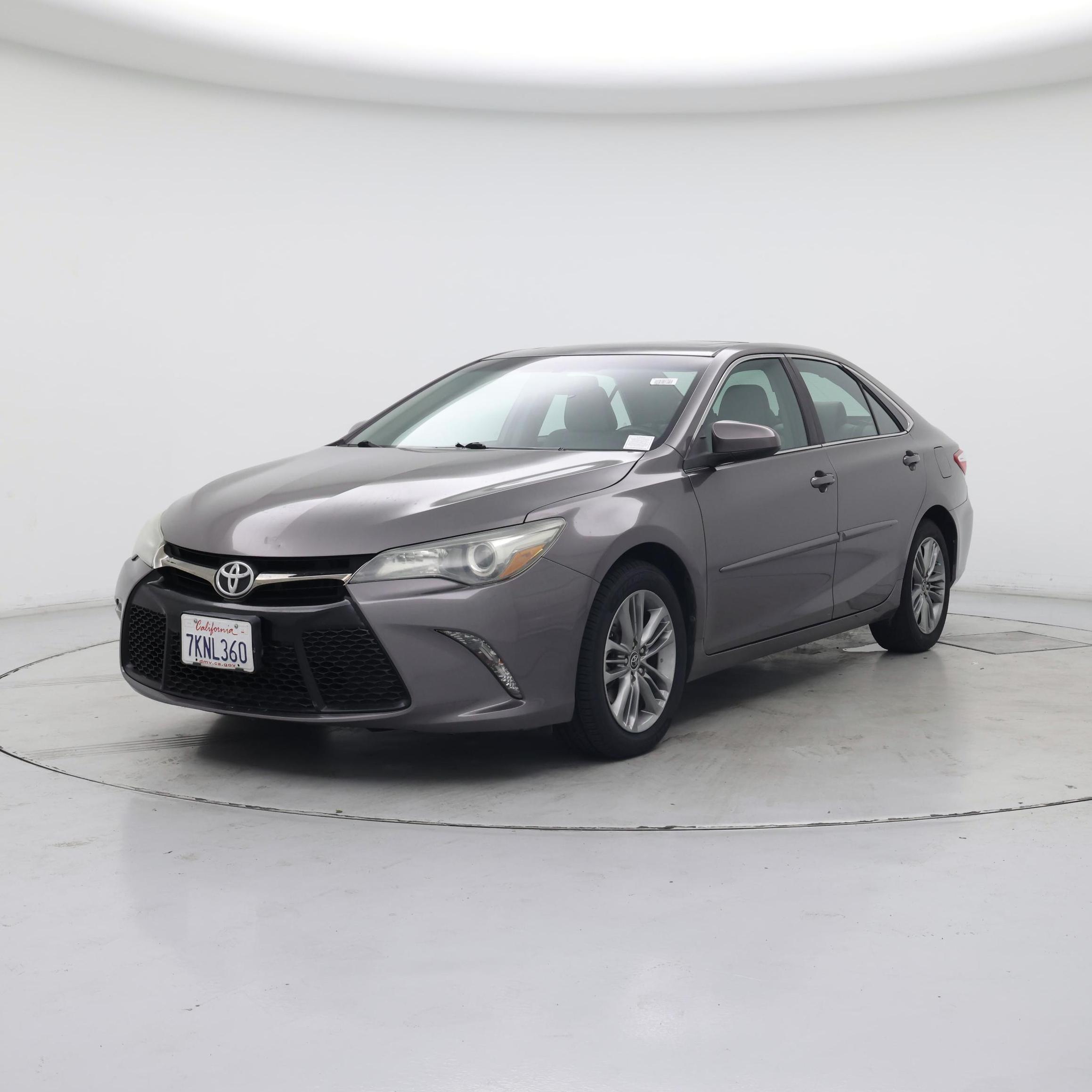 Thumbnail: 2015 Toyota Camry - 4