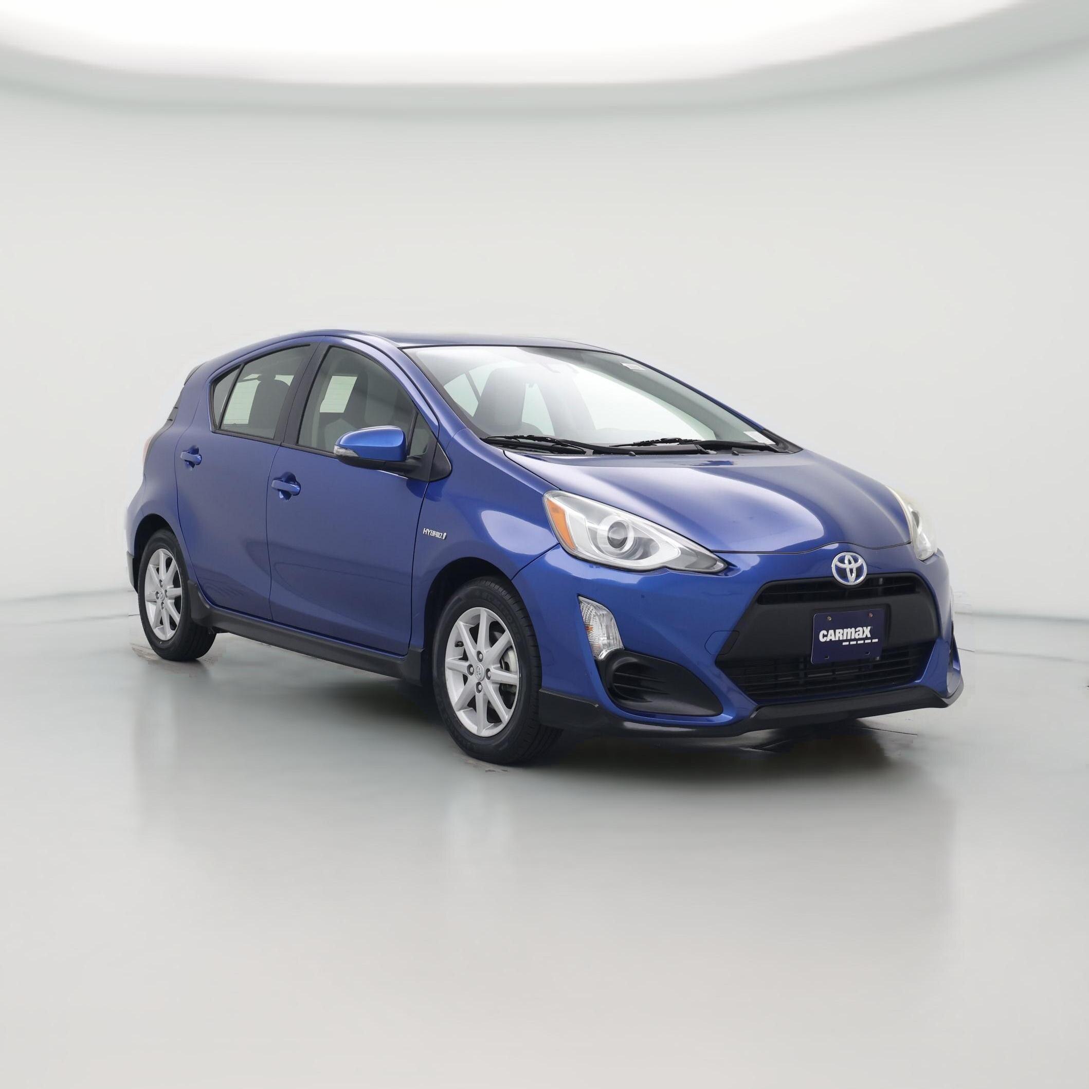 Thumbnail: 2017 Toyota Prius c - 1