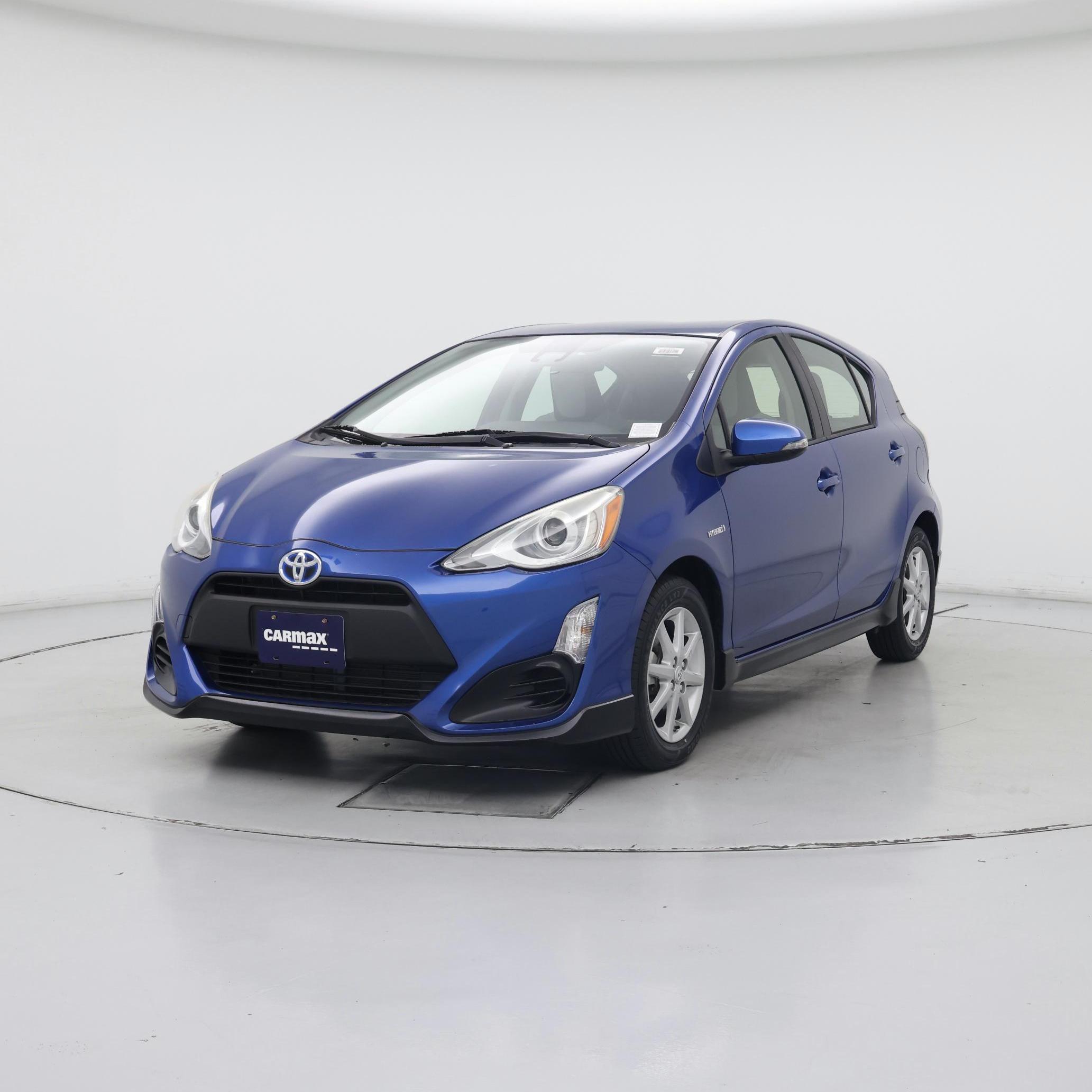 Thumbnail: 2017 Toyota Prius c - 4