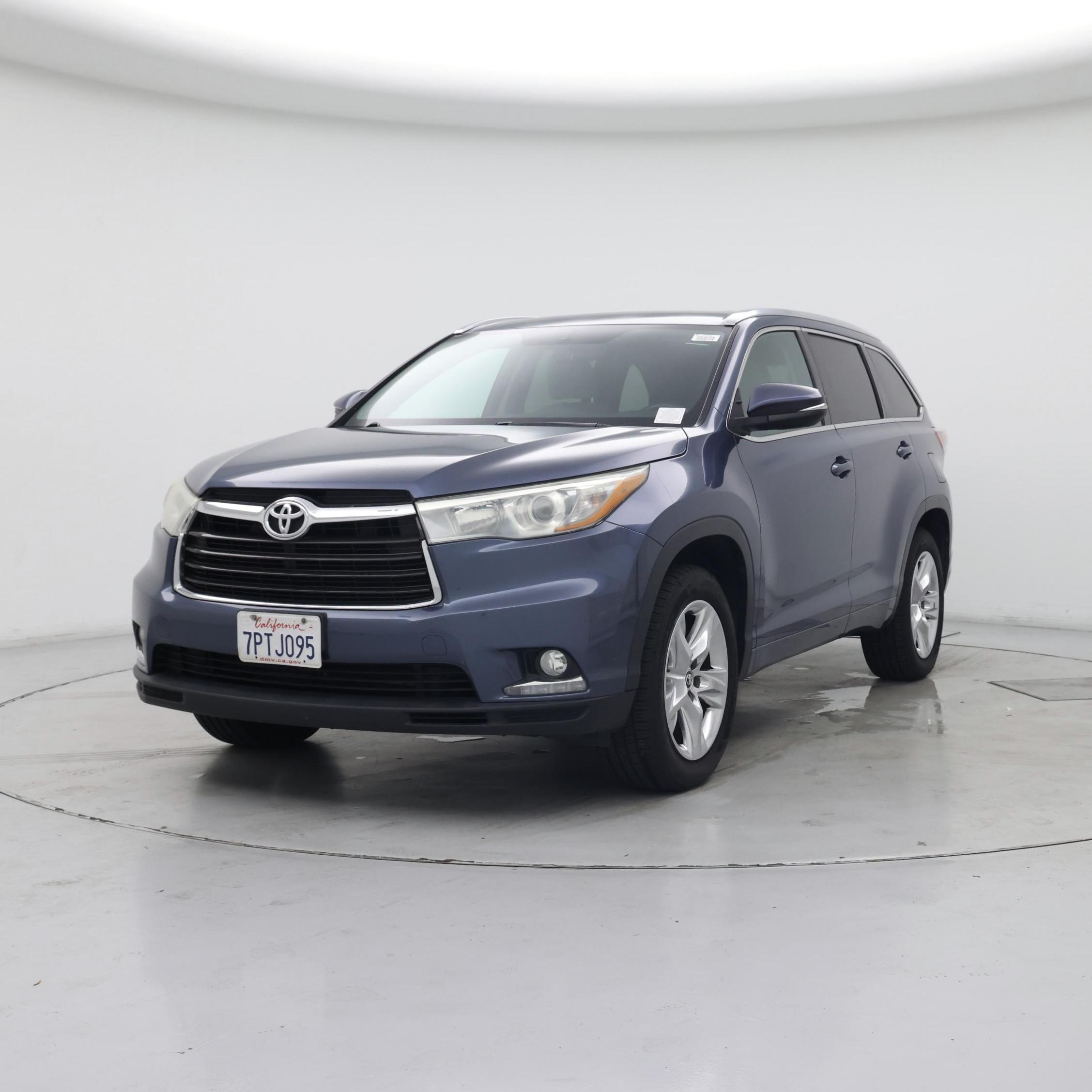Thumbnail: 2016 Toyota Highlander - 4