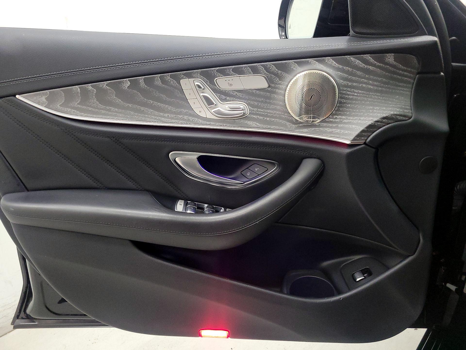 Thumbnail: 2022 Mercedes-Benz E-Class - 12