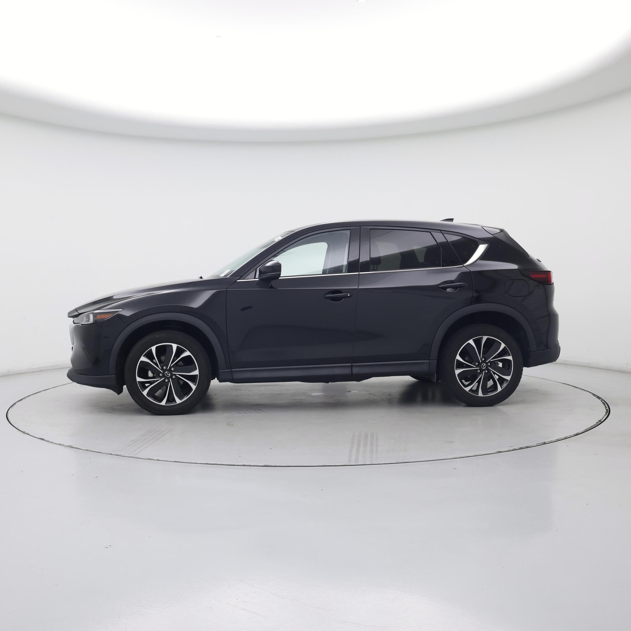 Thumbnail: 2022 Mazda CX-5 - 3