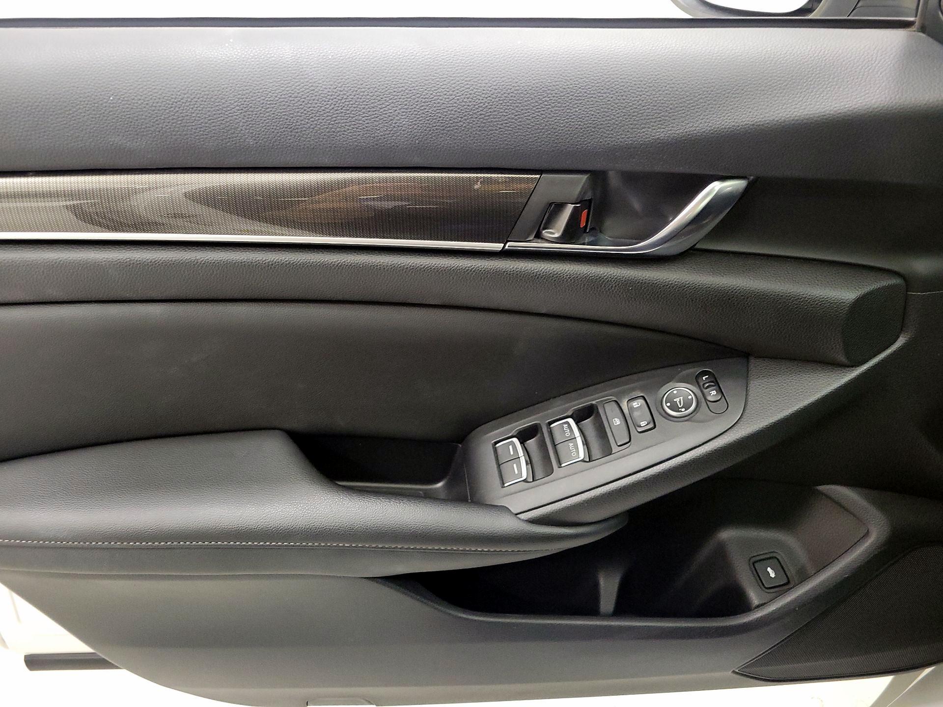 Thumbnail: 2019 Honda Accord - 12